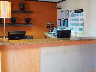 King Room - Non Smoking - Photo 2
