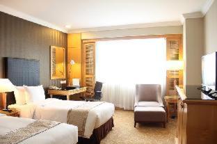 Crystal Club Twin Room - Photo 5