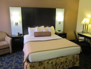 Quadruple Room - Non Smoking - Photo 3