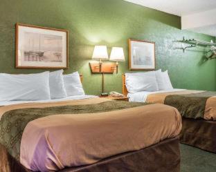 King Room - Non Smoking photo 3
