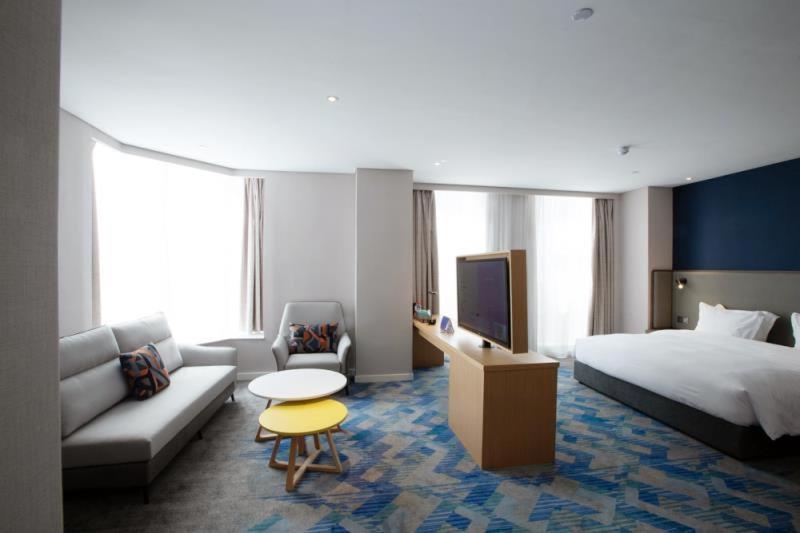 King Suite with Additional Living Space - Photo 8