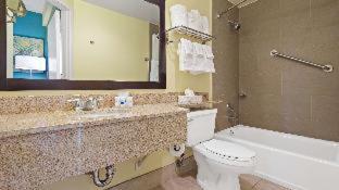 Suite with Two Double Beds and Sofa Bed - Non-Smoking - Photo 2