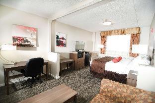King Suite with Spa Bath - Non-Smoking - Photo 2