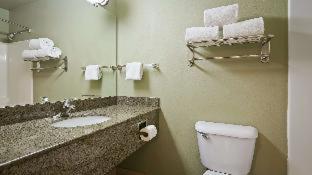 King Room with Bath Tub - Mobility Accessible/Communication Assistance - Photo 2