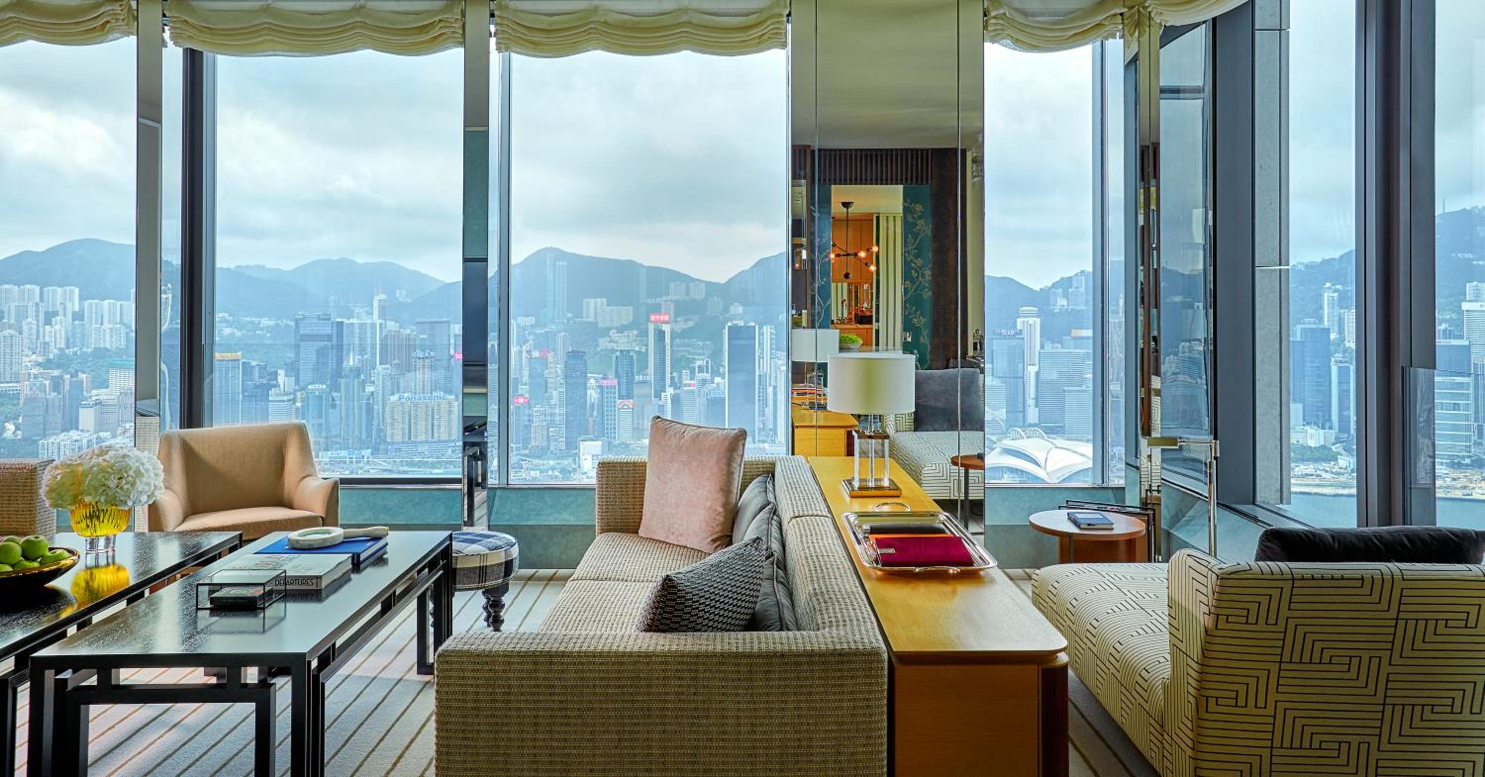 Rosewood Deluxe 3-Bedroom Suite with Harbor View