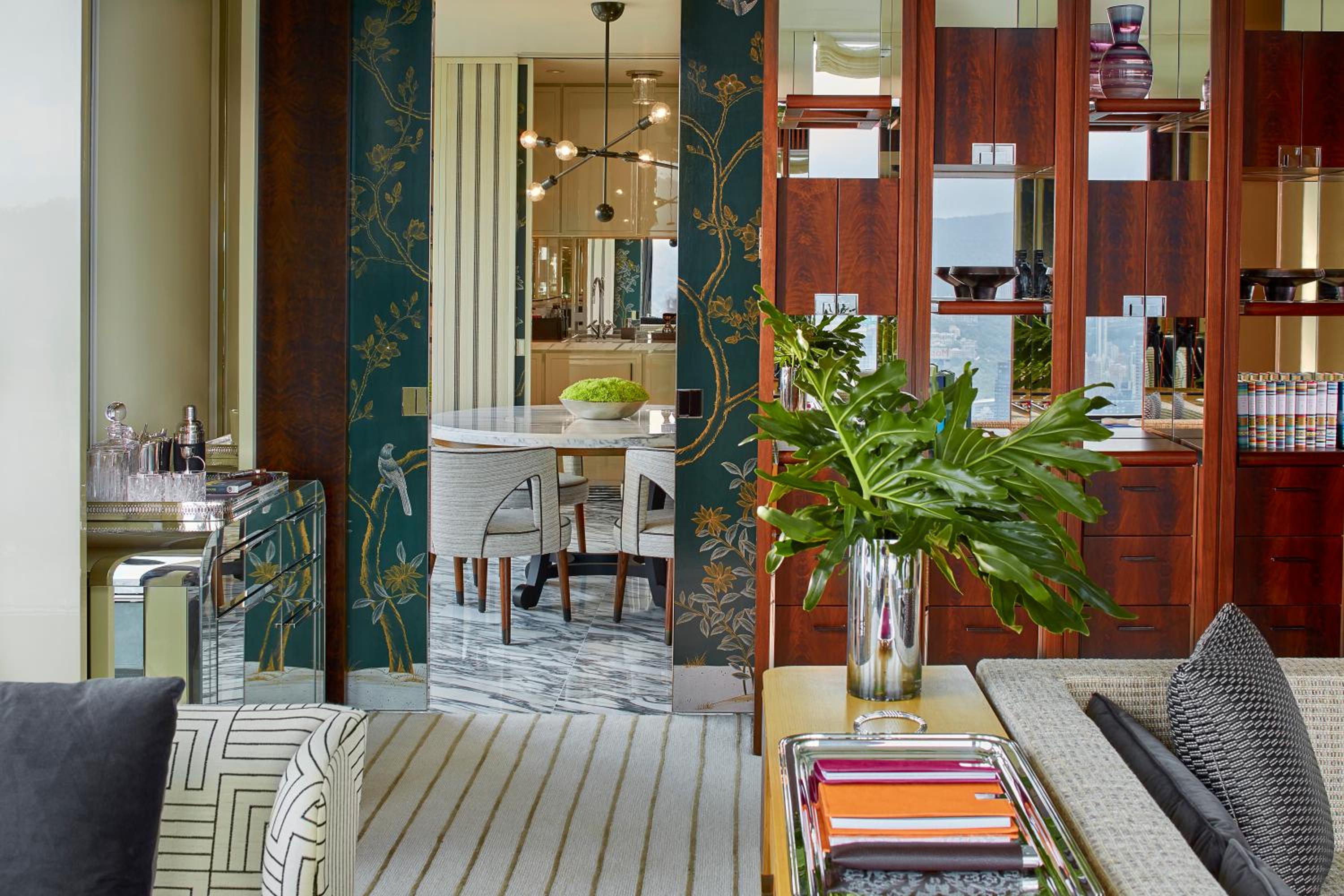 Rosewood Deluxe 3-Bedroom Suite with Harbor View