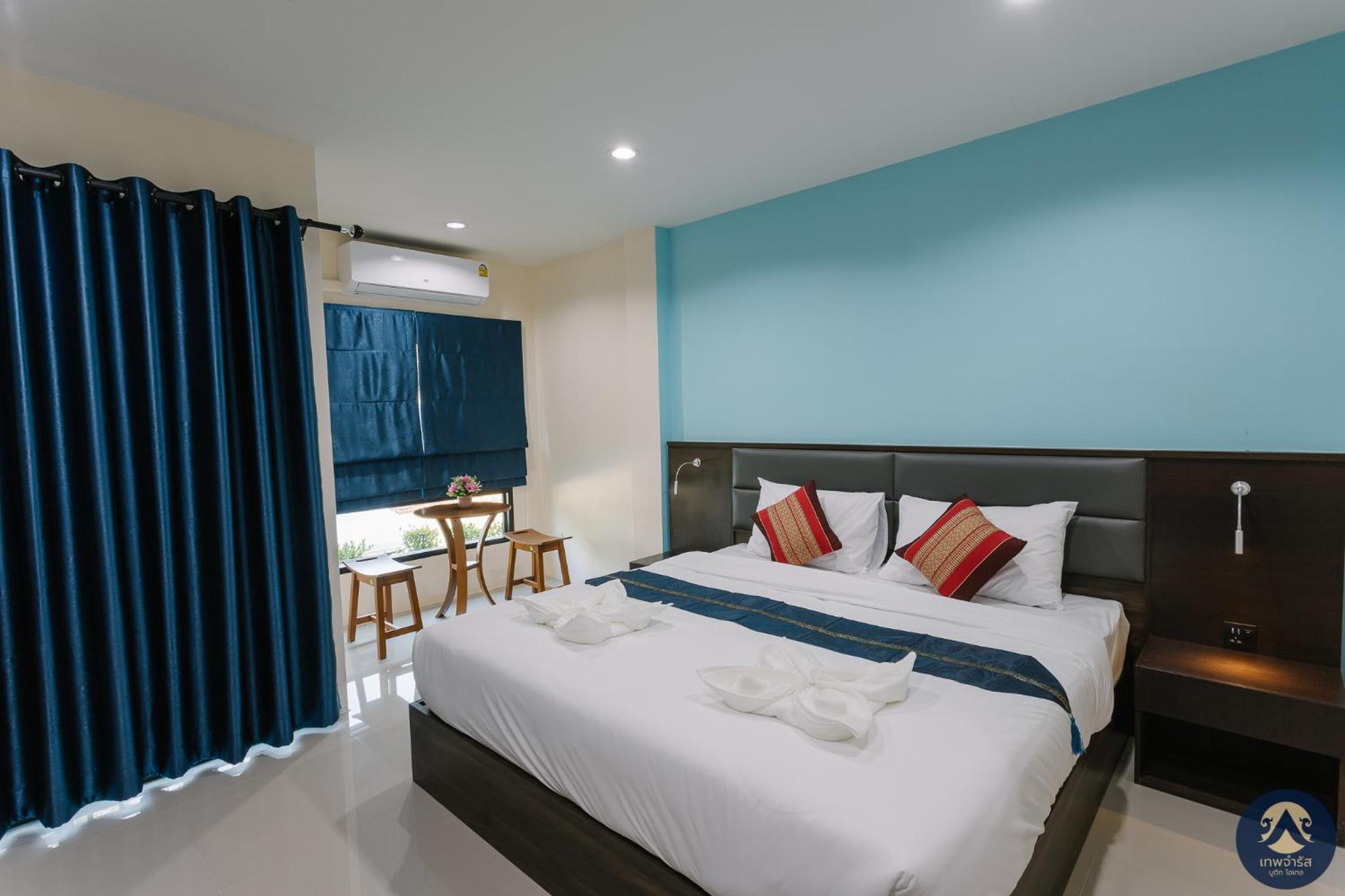 Queen Room with Balcony photo 3