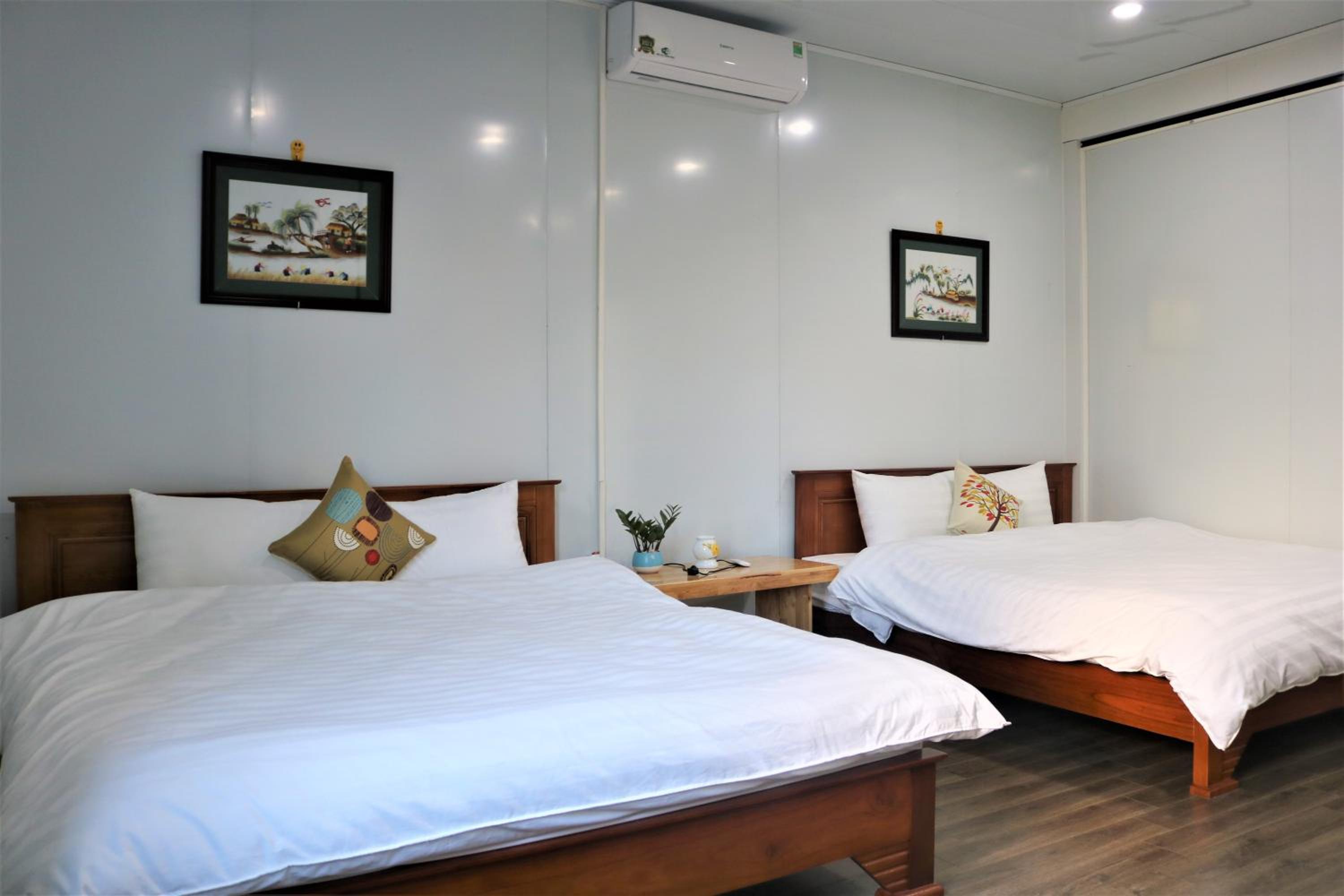 Superior Queen Room with Two Queen Beds photo 2