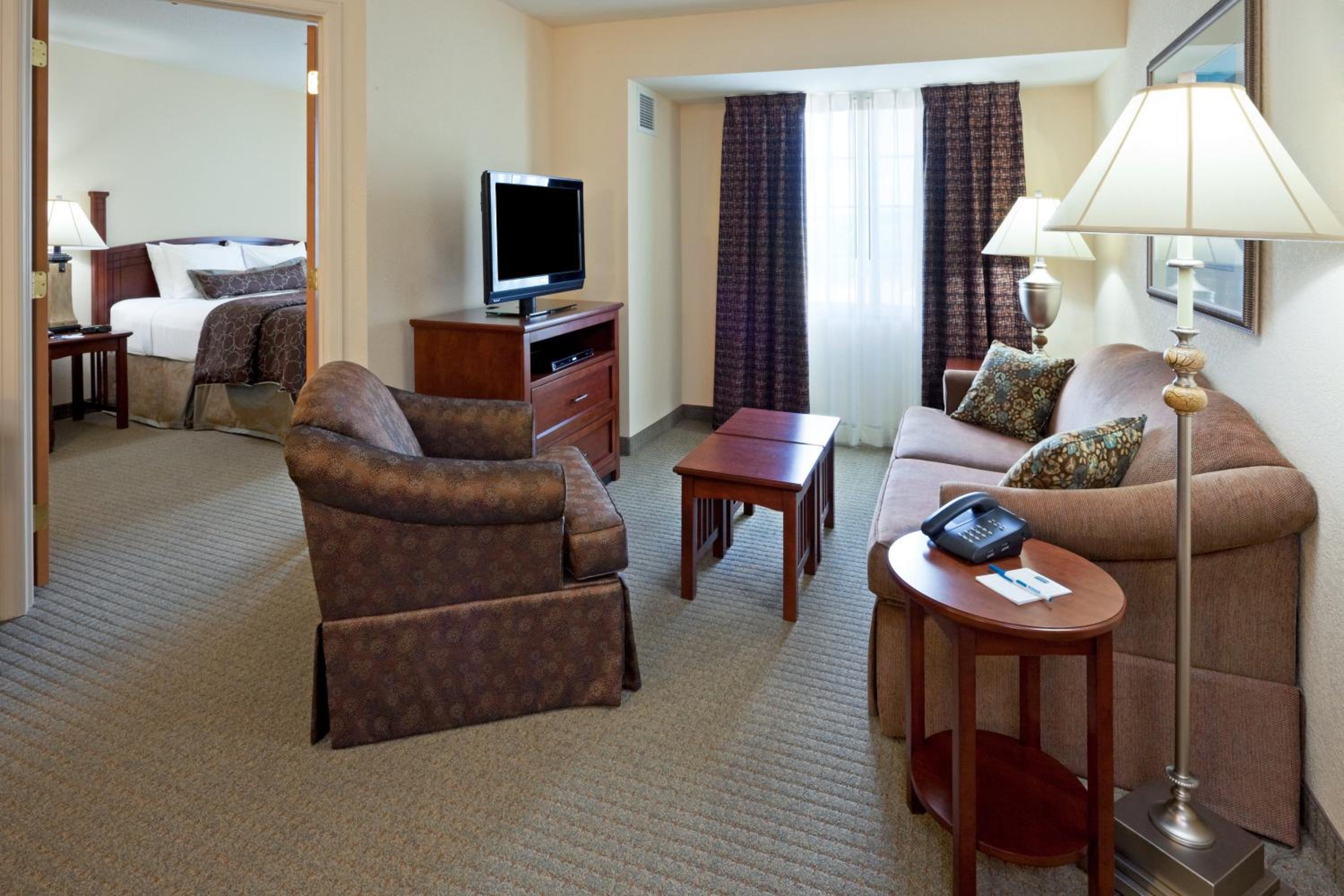 King Room - Hearing Access - Non-Smoking
