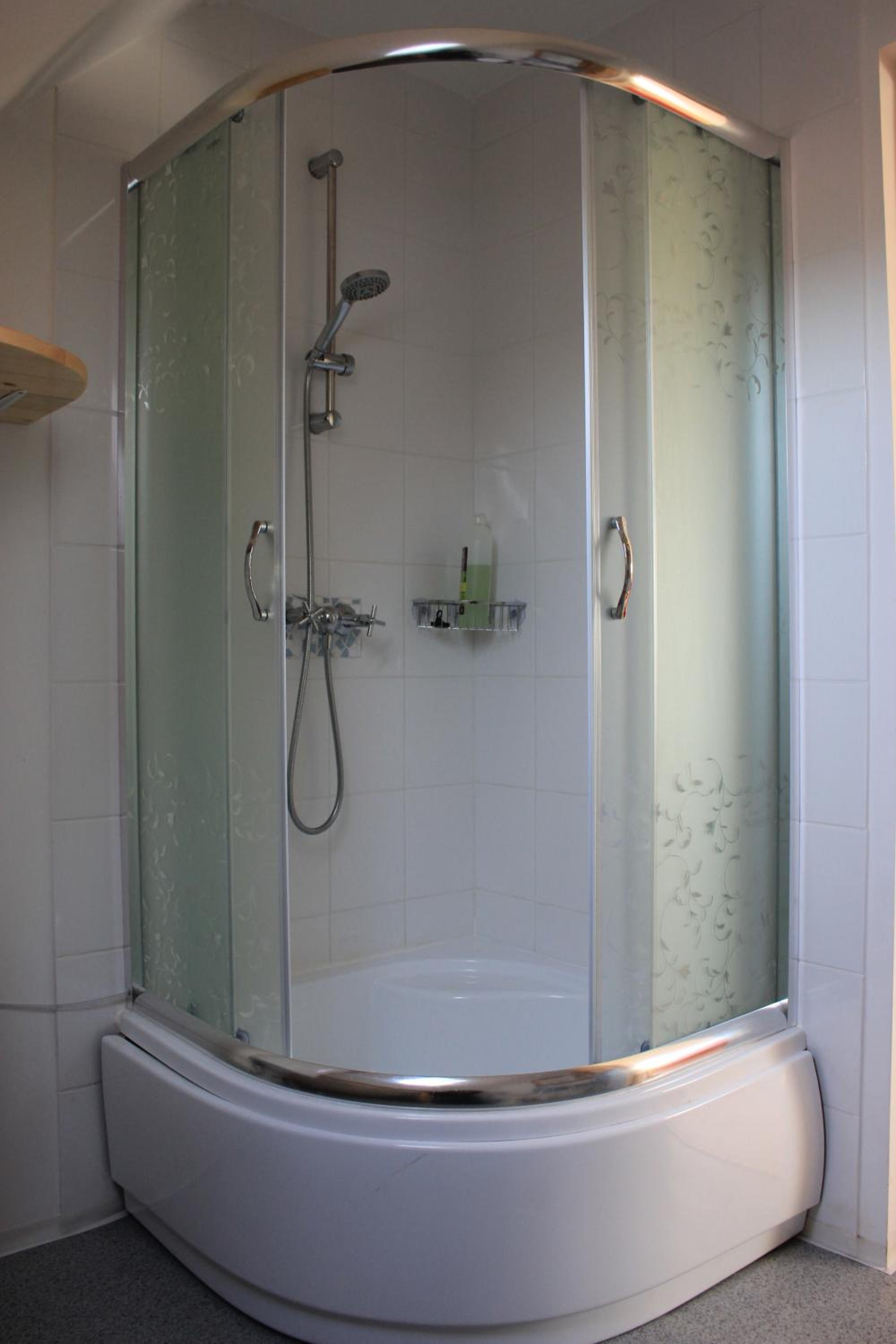One-Bedroom Apartment - Photo 9