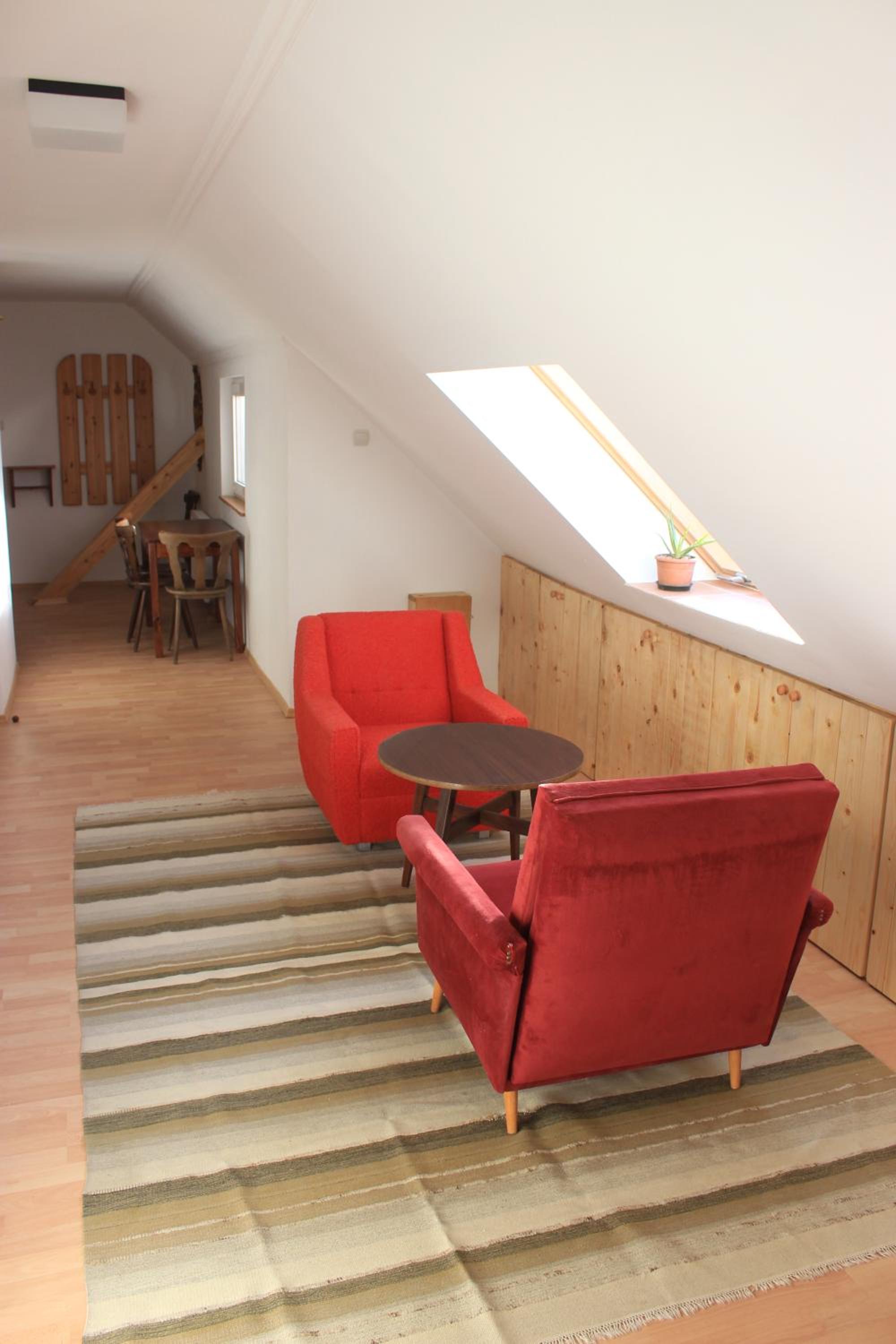 One-Bedroom Apartment - Photo 7