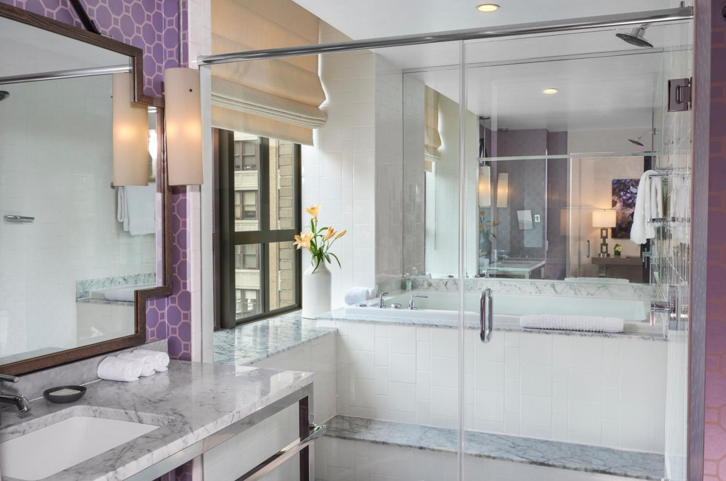 Premium King Room with Jetted Tub - Photo 4