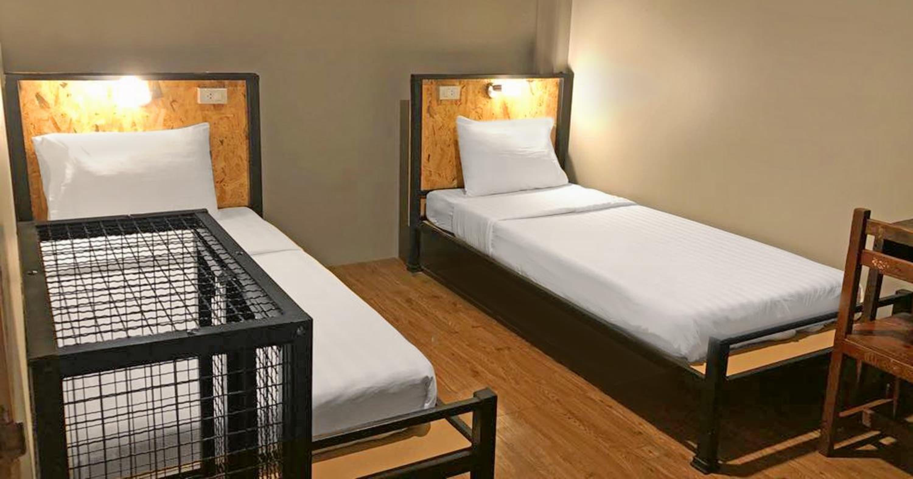 Standard Twin Room with Shared Bathroom photo 1