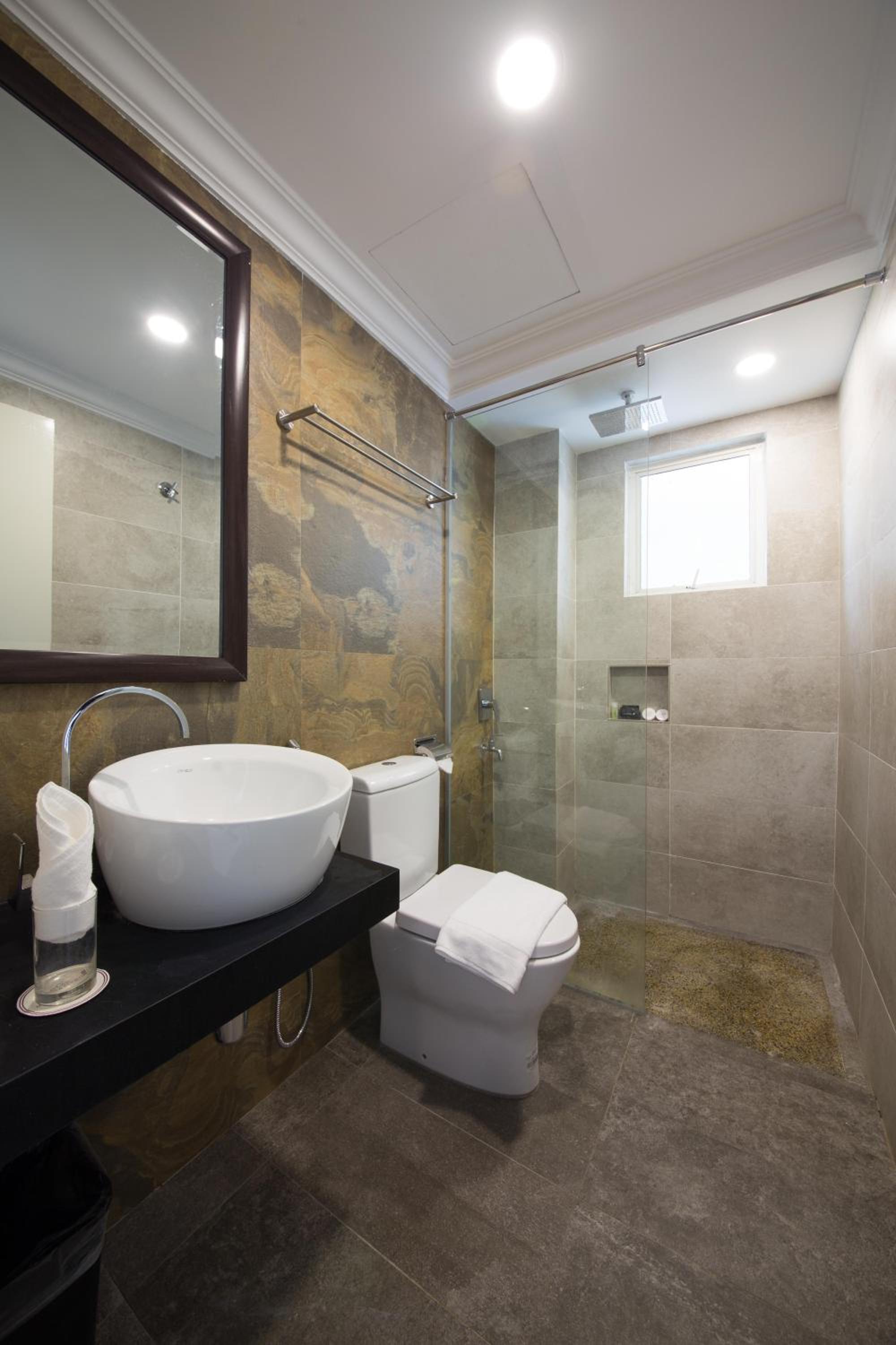 24 hours deal - Three Bedroom Deluxe Apartment