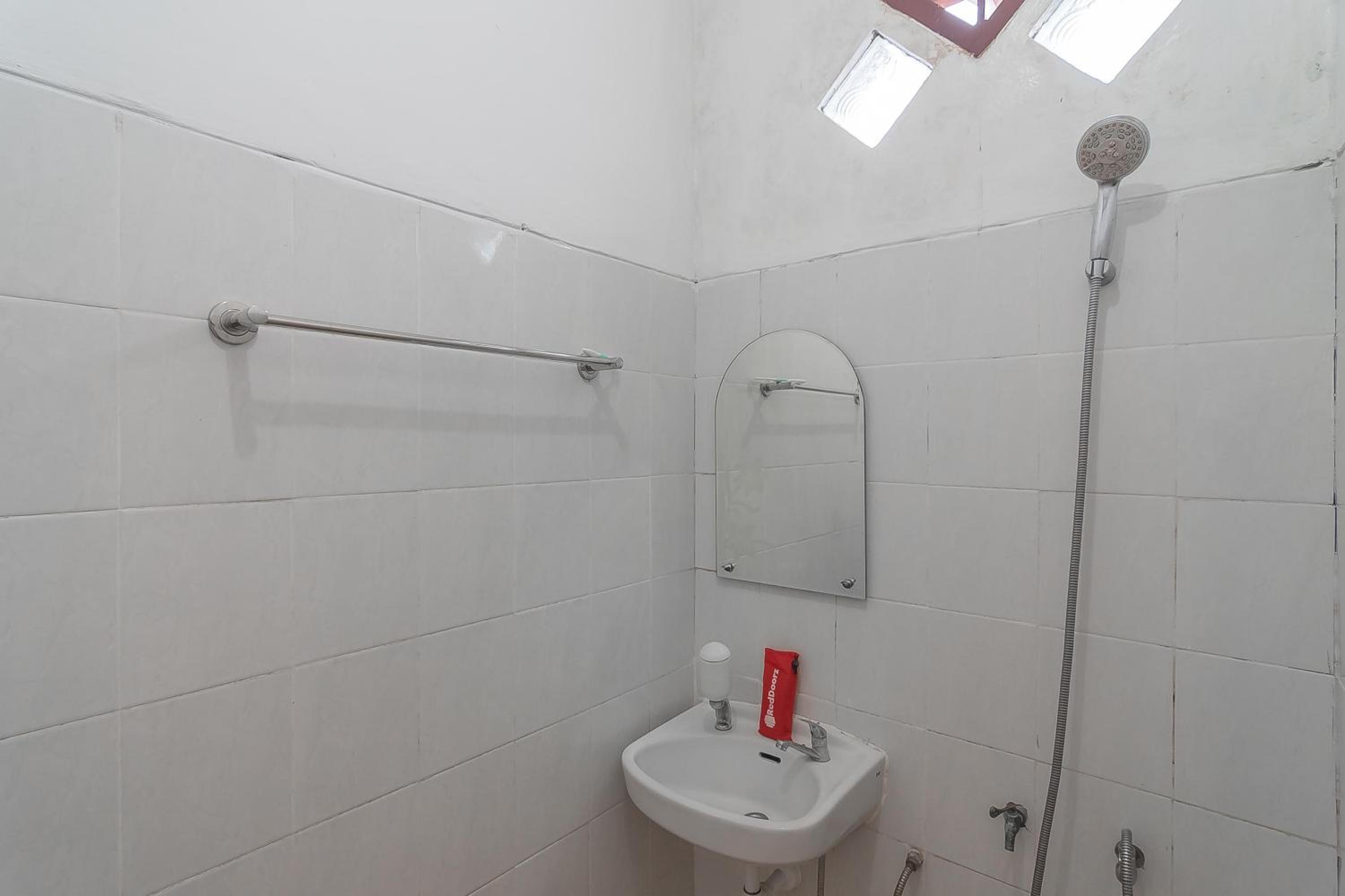 Double Room - Photo 2