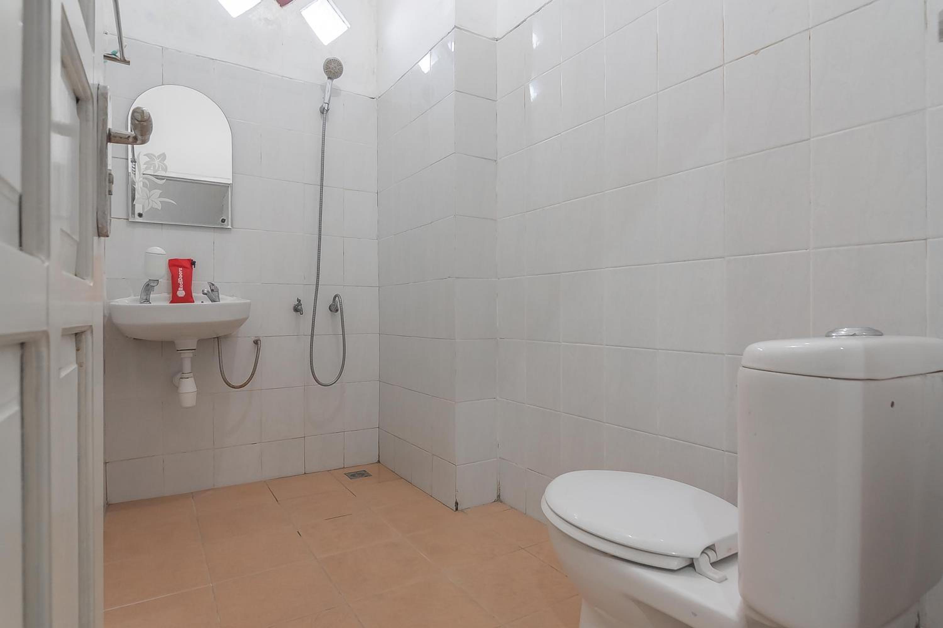 Double Room - Photo 4