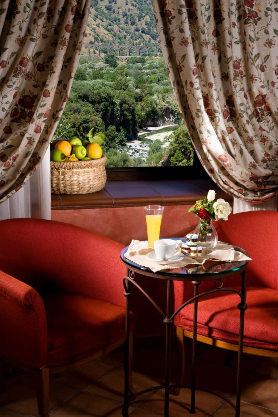 Suite - Photo 4