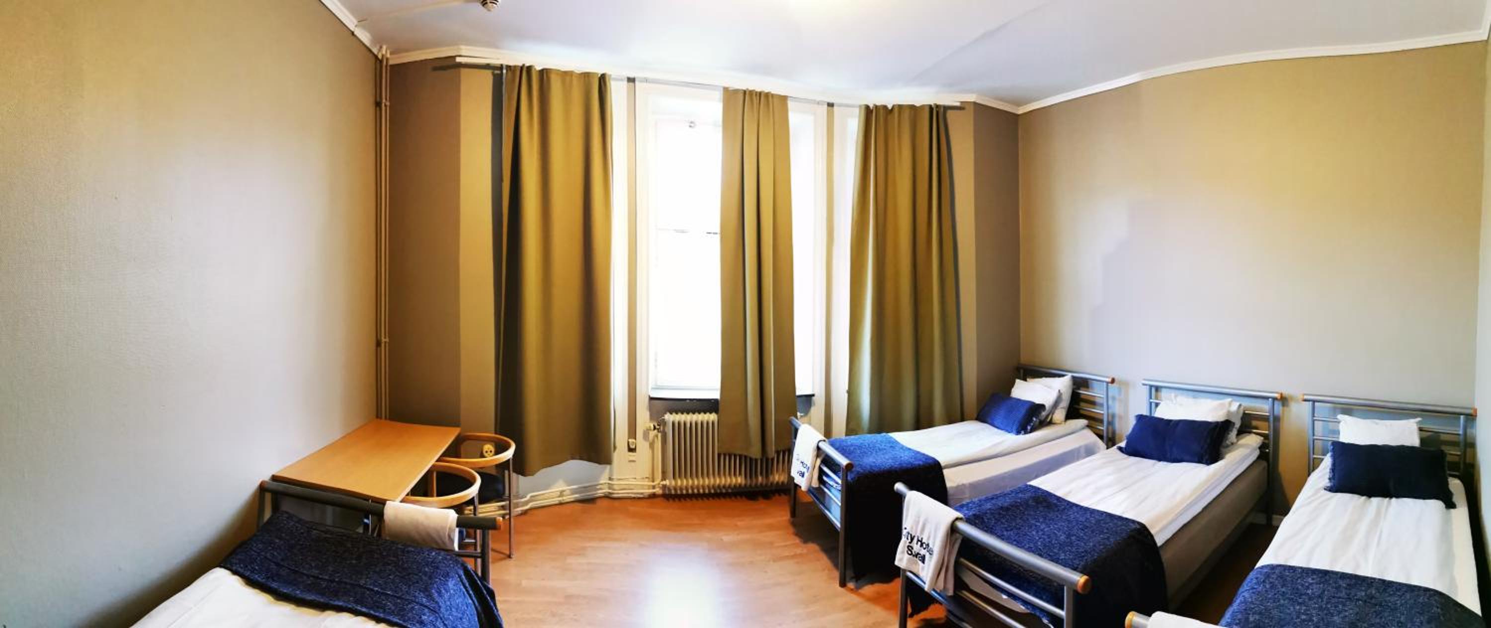 Classic Quadruple Room