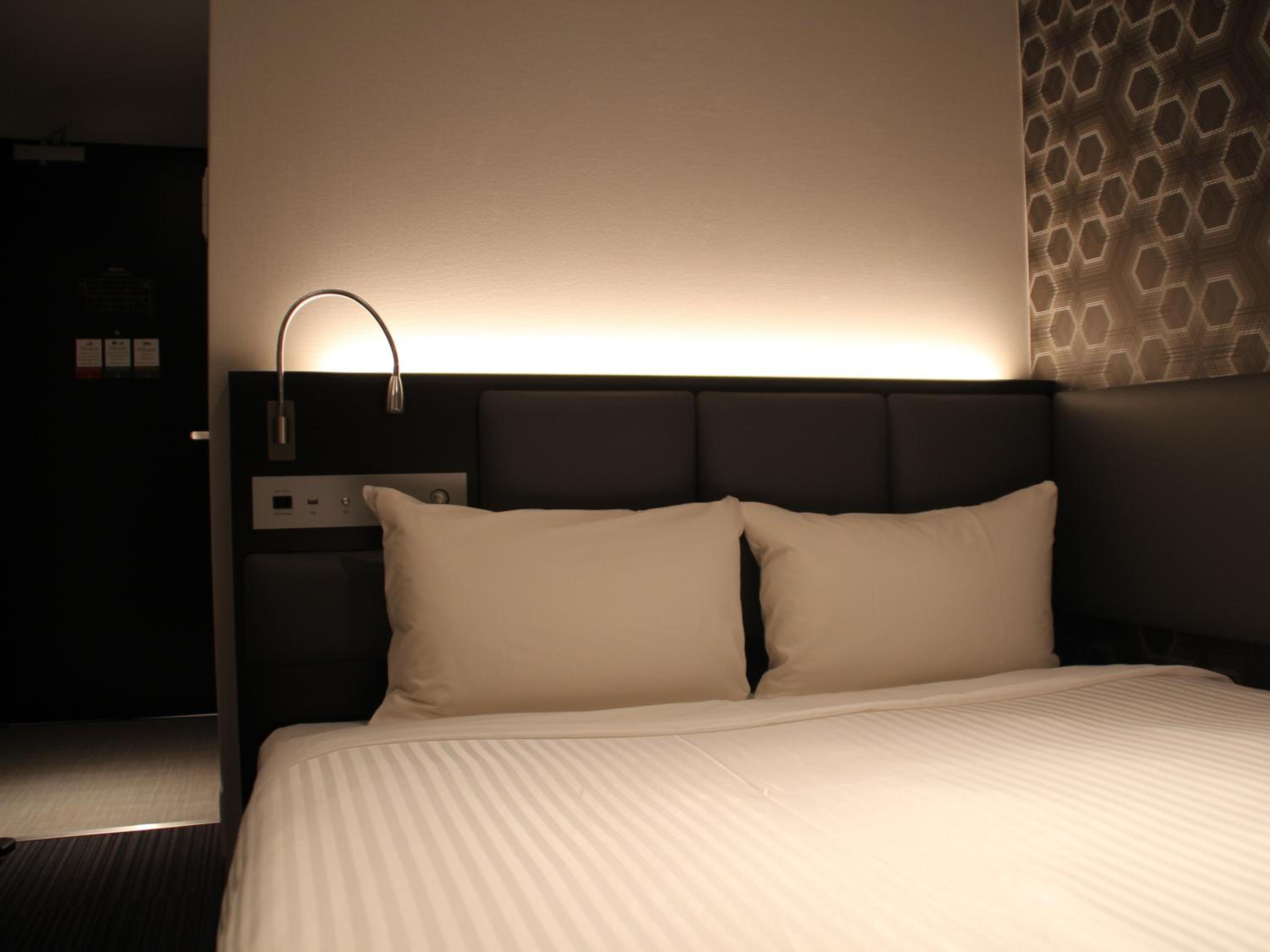 Double Room - Non-Smoking  - Photo 2