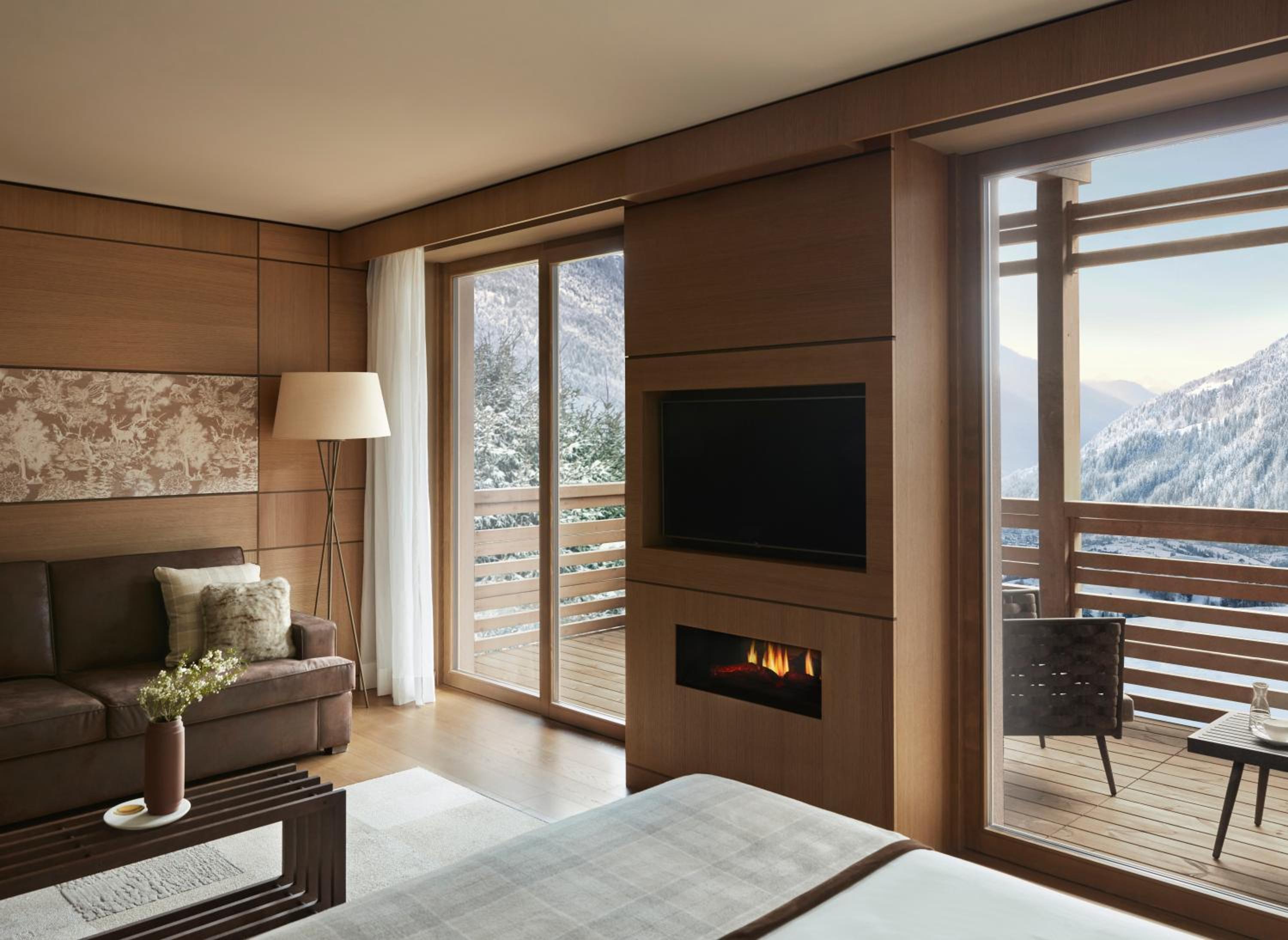 Deluxe Junior Suite - Photo 1