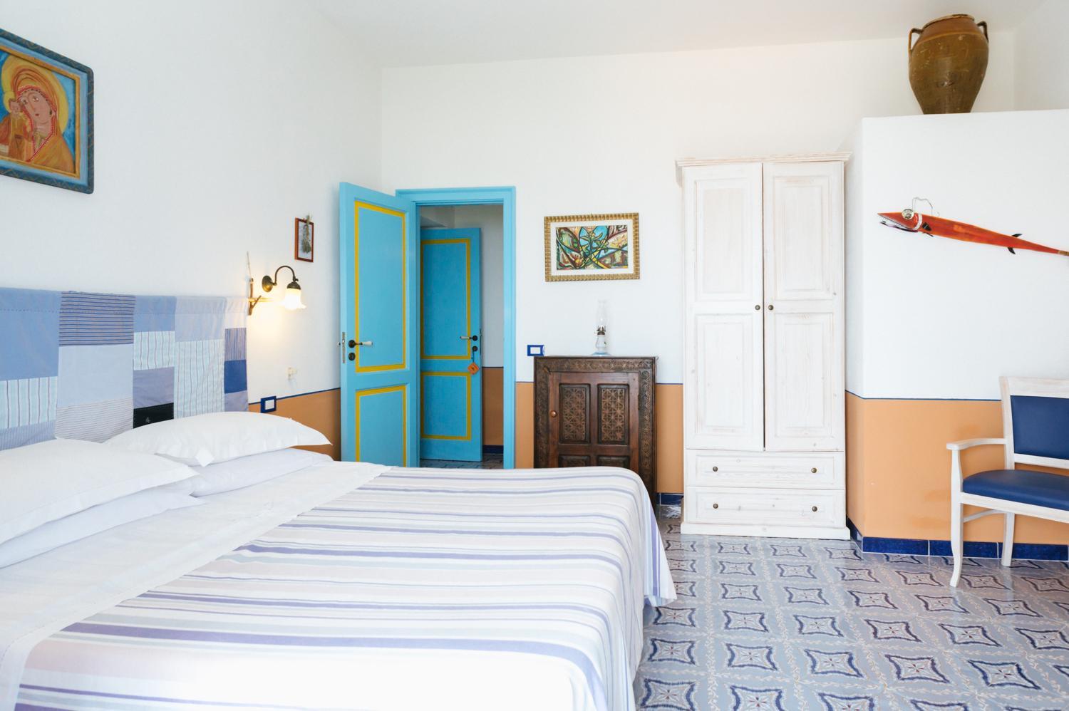 Superior Double or Twin Room with Balcony and Sea View photo 1