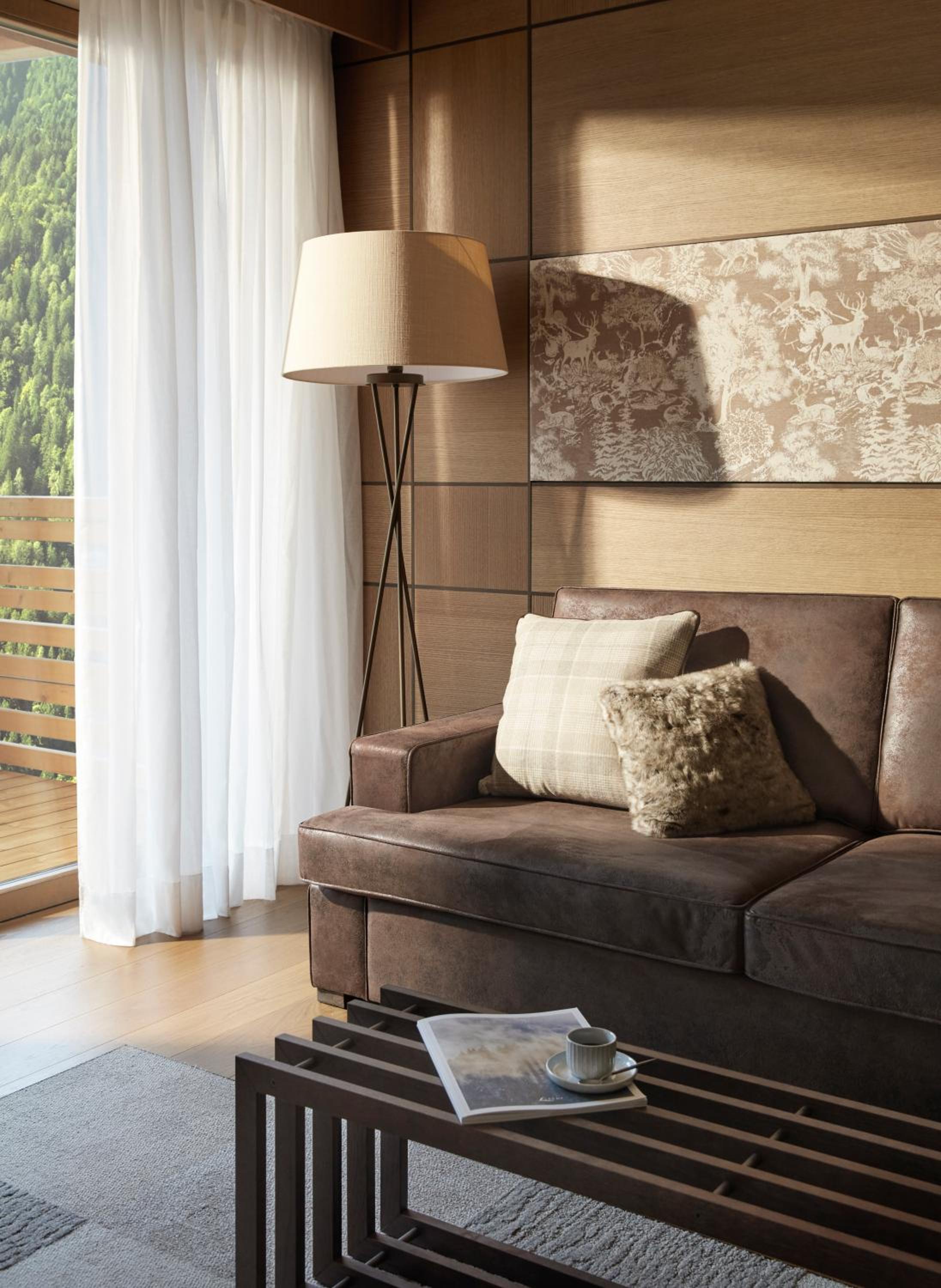 Deluxe Junior Suite - Photo 4
