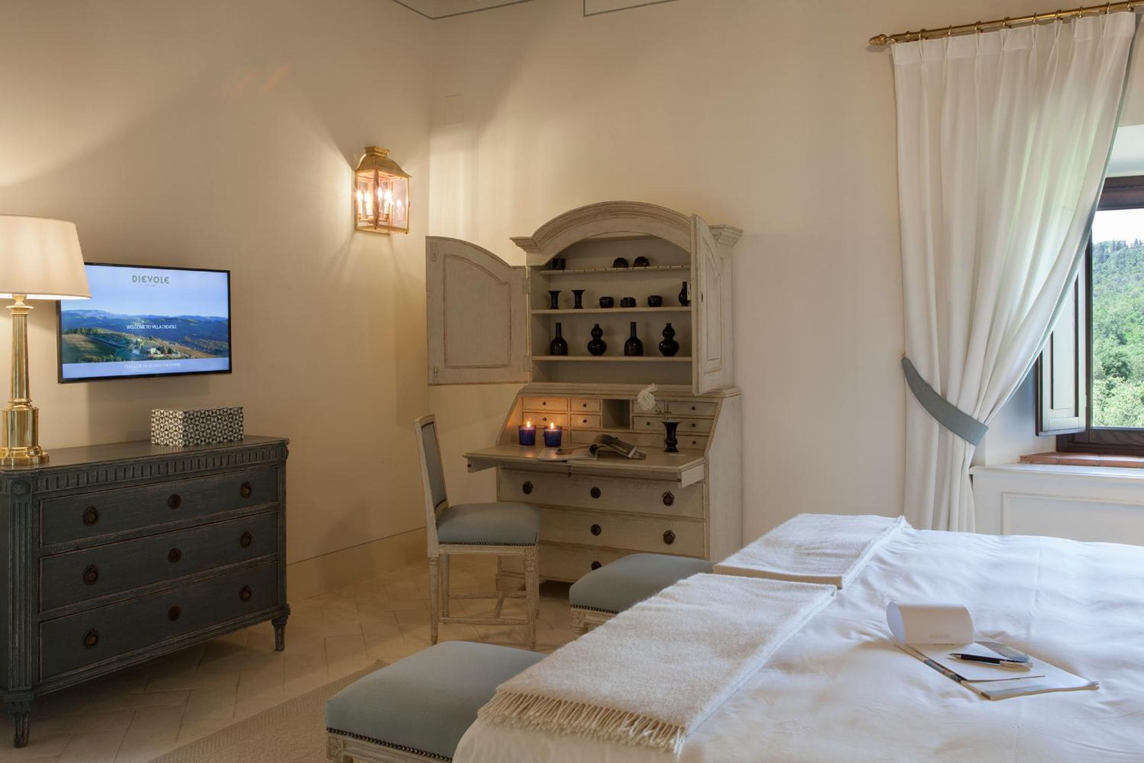 Suite - Photo 4