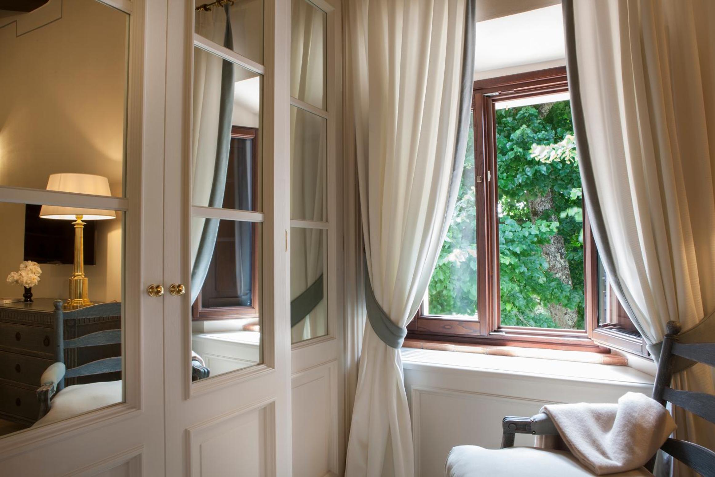 Suite - Photo 8