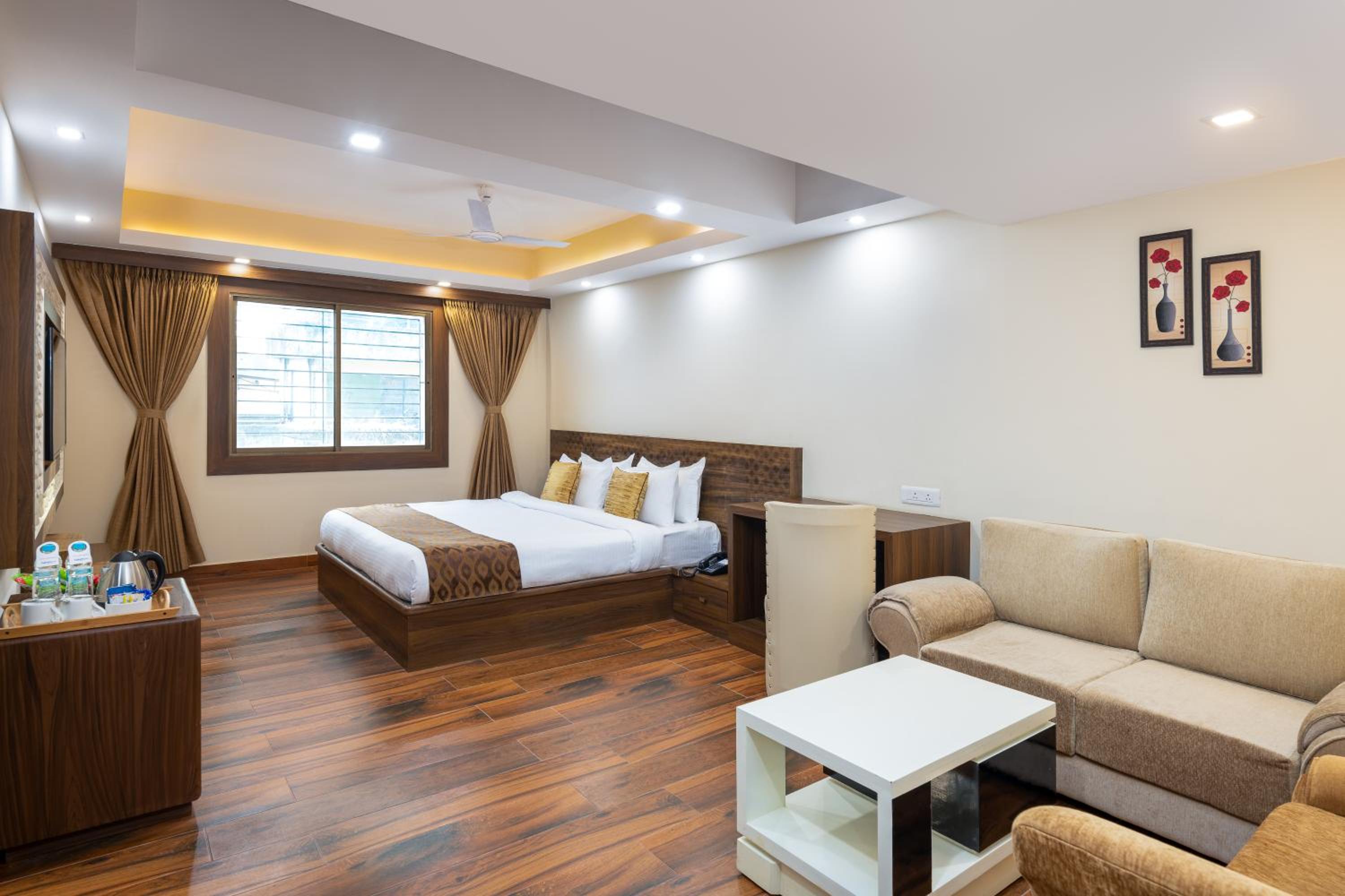 Deluxe Double or Twin Room photo 2