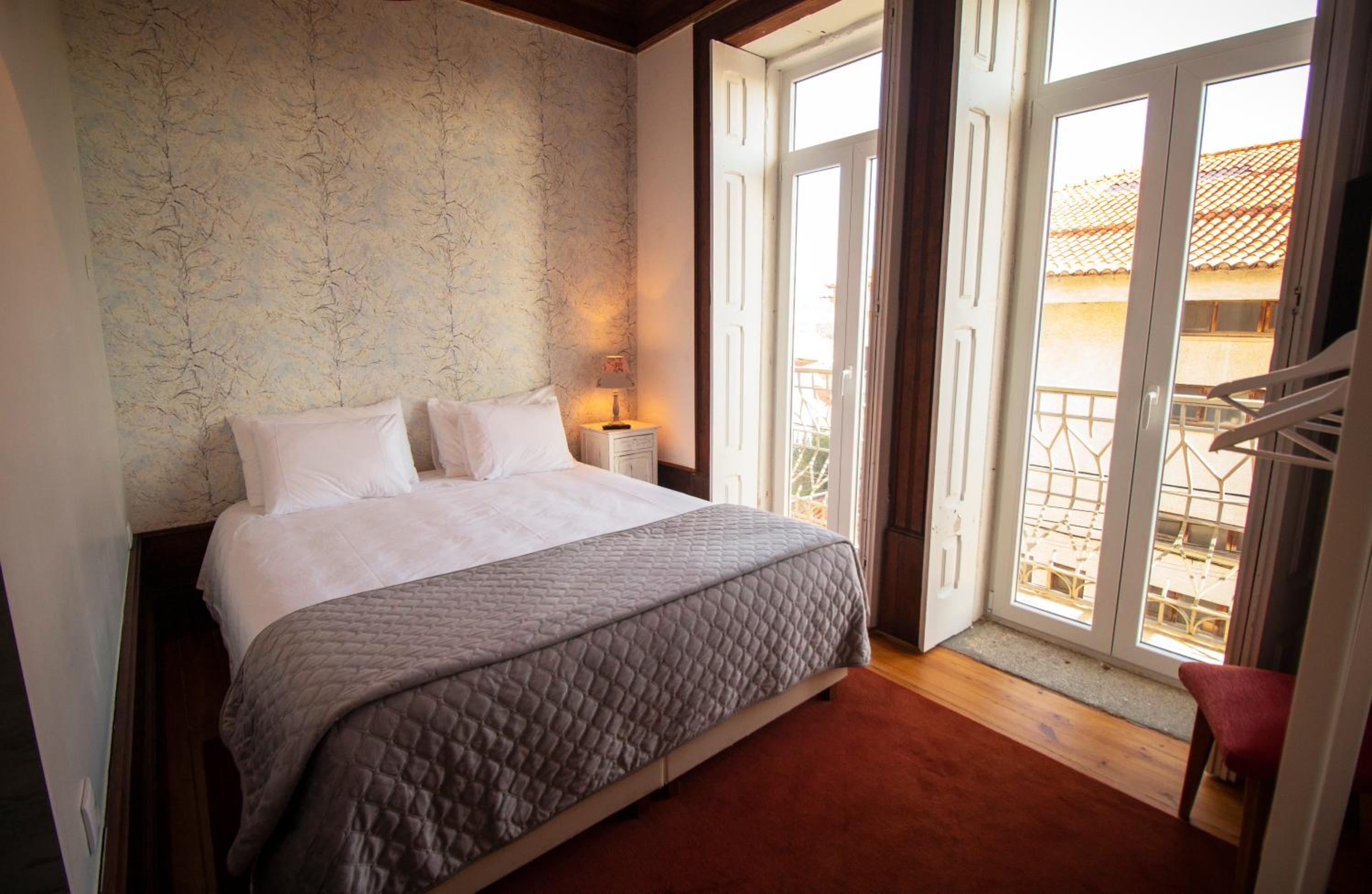 Double or Twin Room - Photo 5