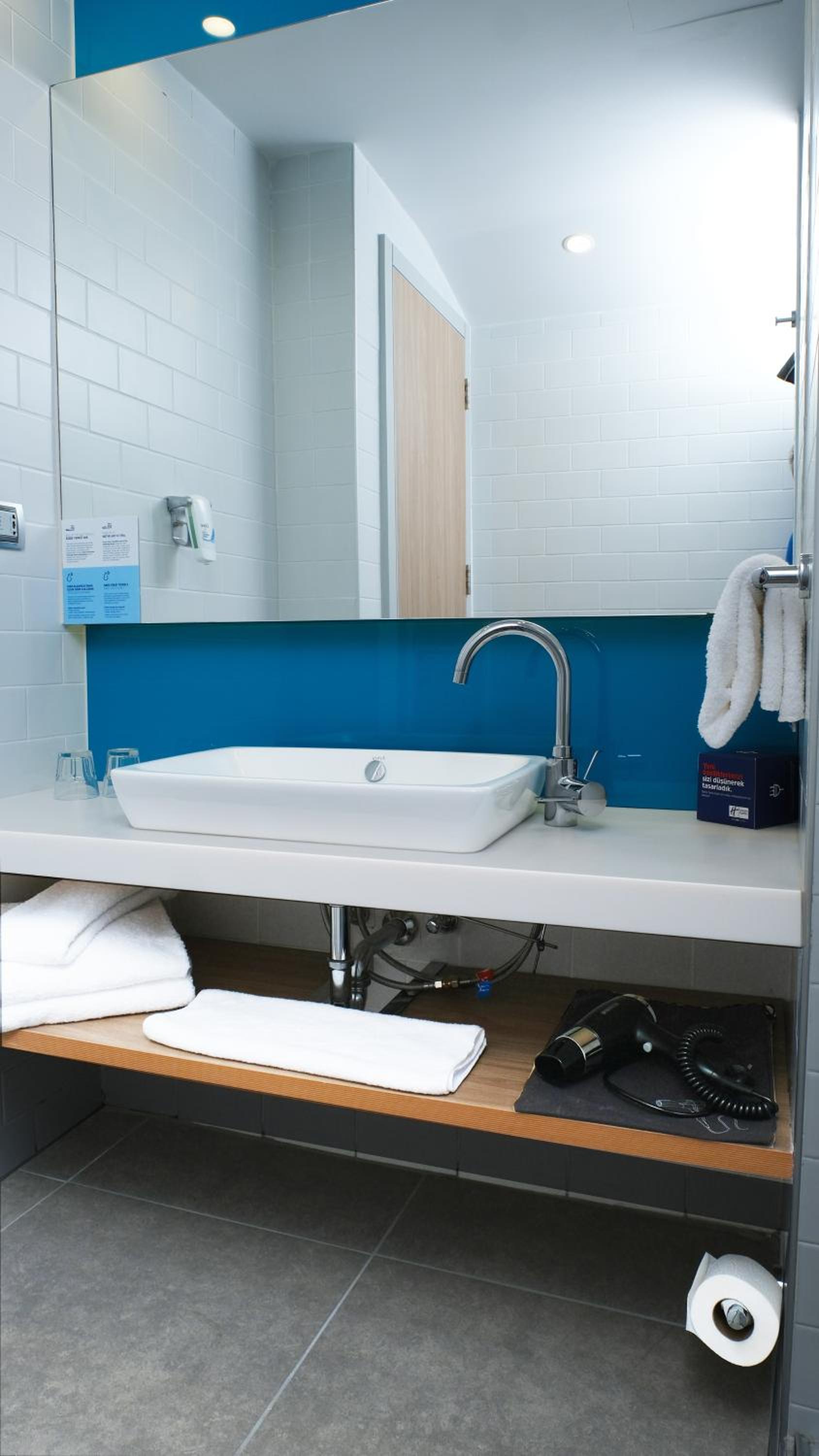 Standard Room with Free Breakfast photo 3