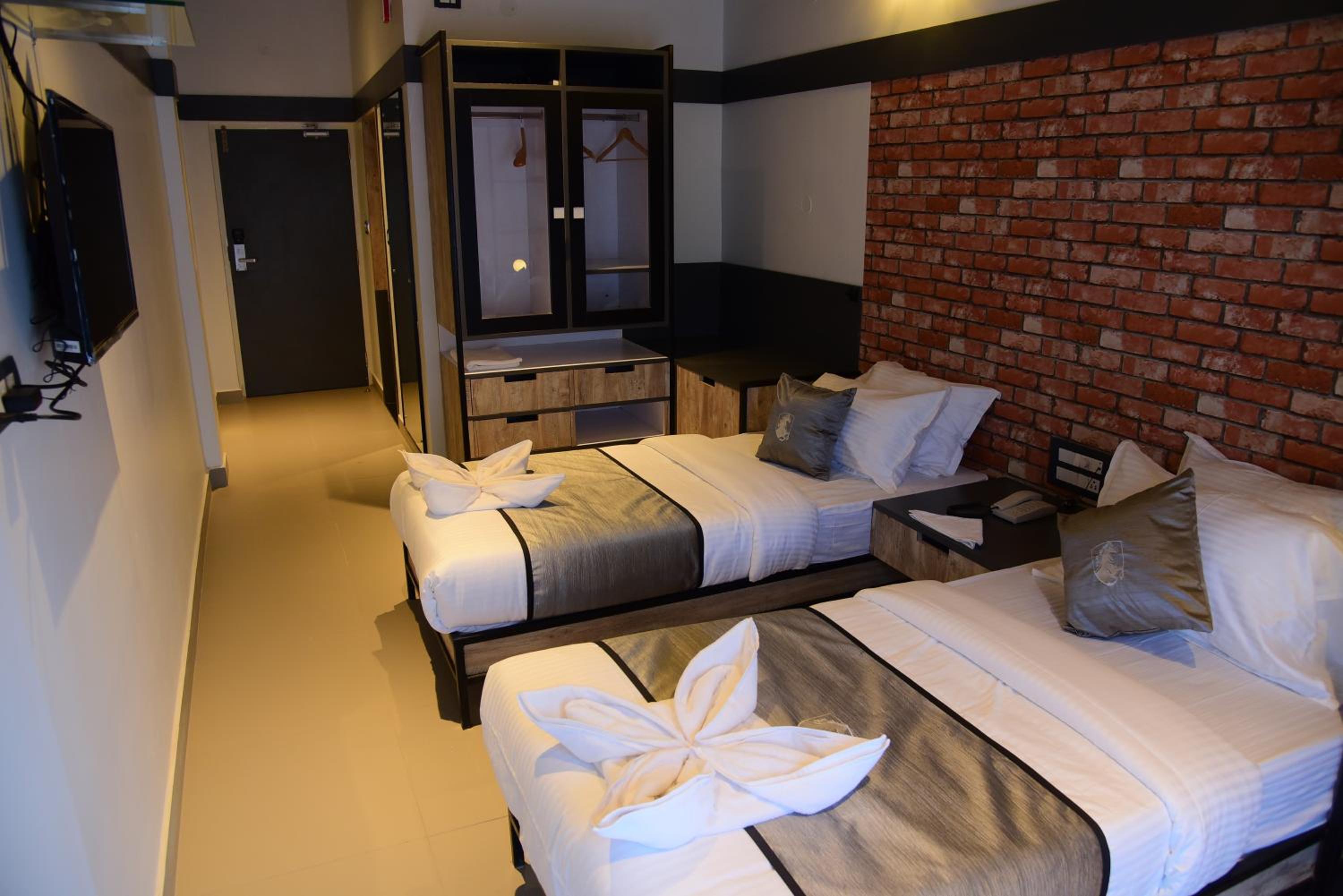 Deluxe Twin Bed Room photo 3