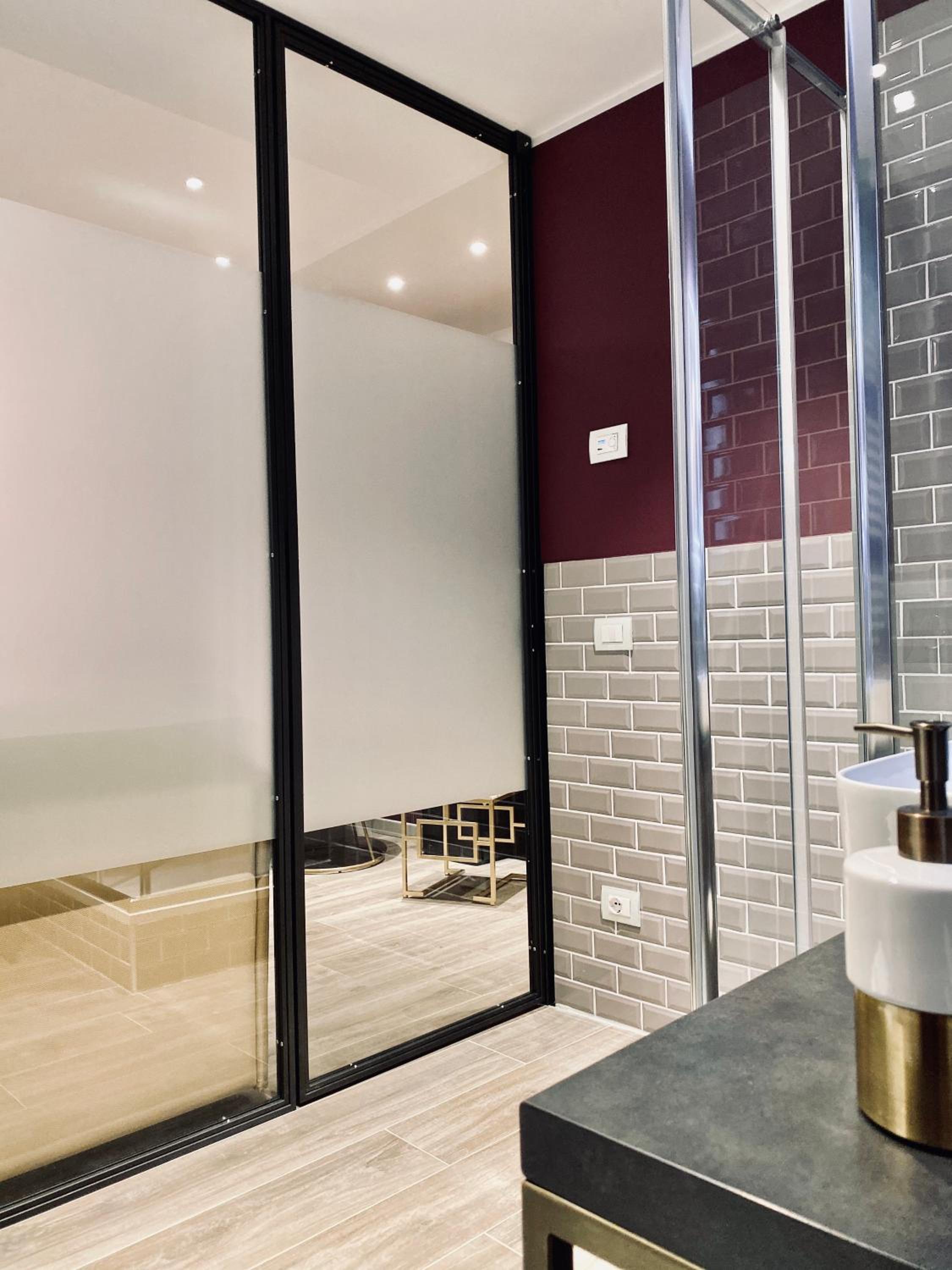 Quadruple Room - Photo 17