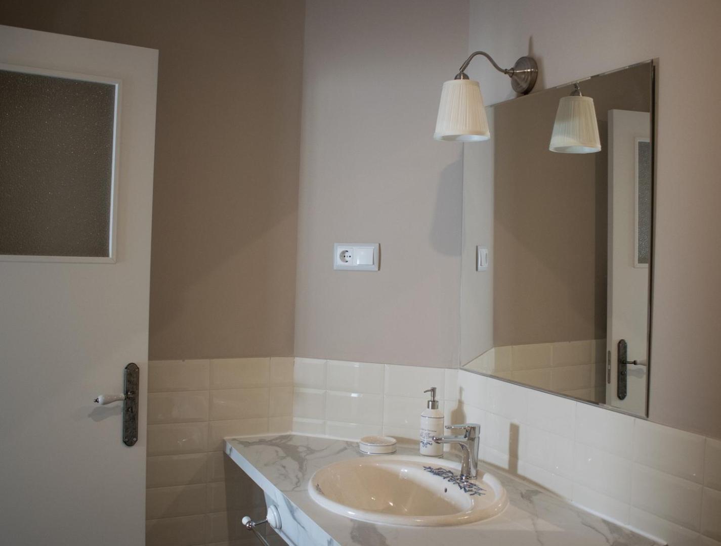 Superior Double or Twin Room with City View photo 2