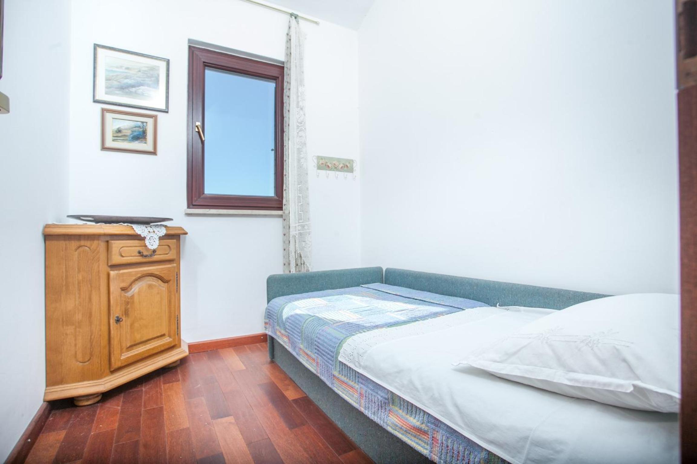 Three-Bedroom House photo 3