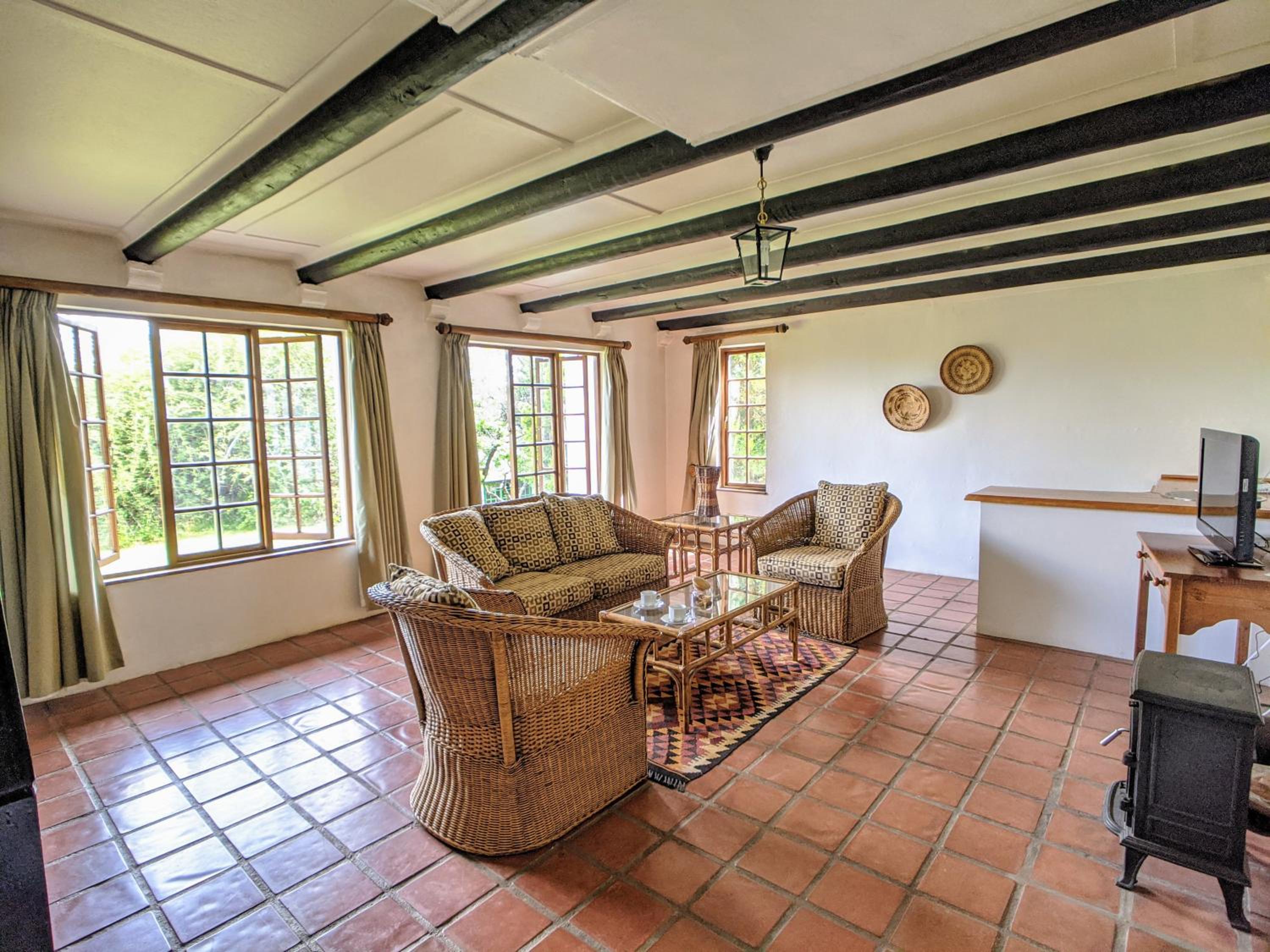 Luxury Family Room (4 Adults + 1 Child) photo 3