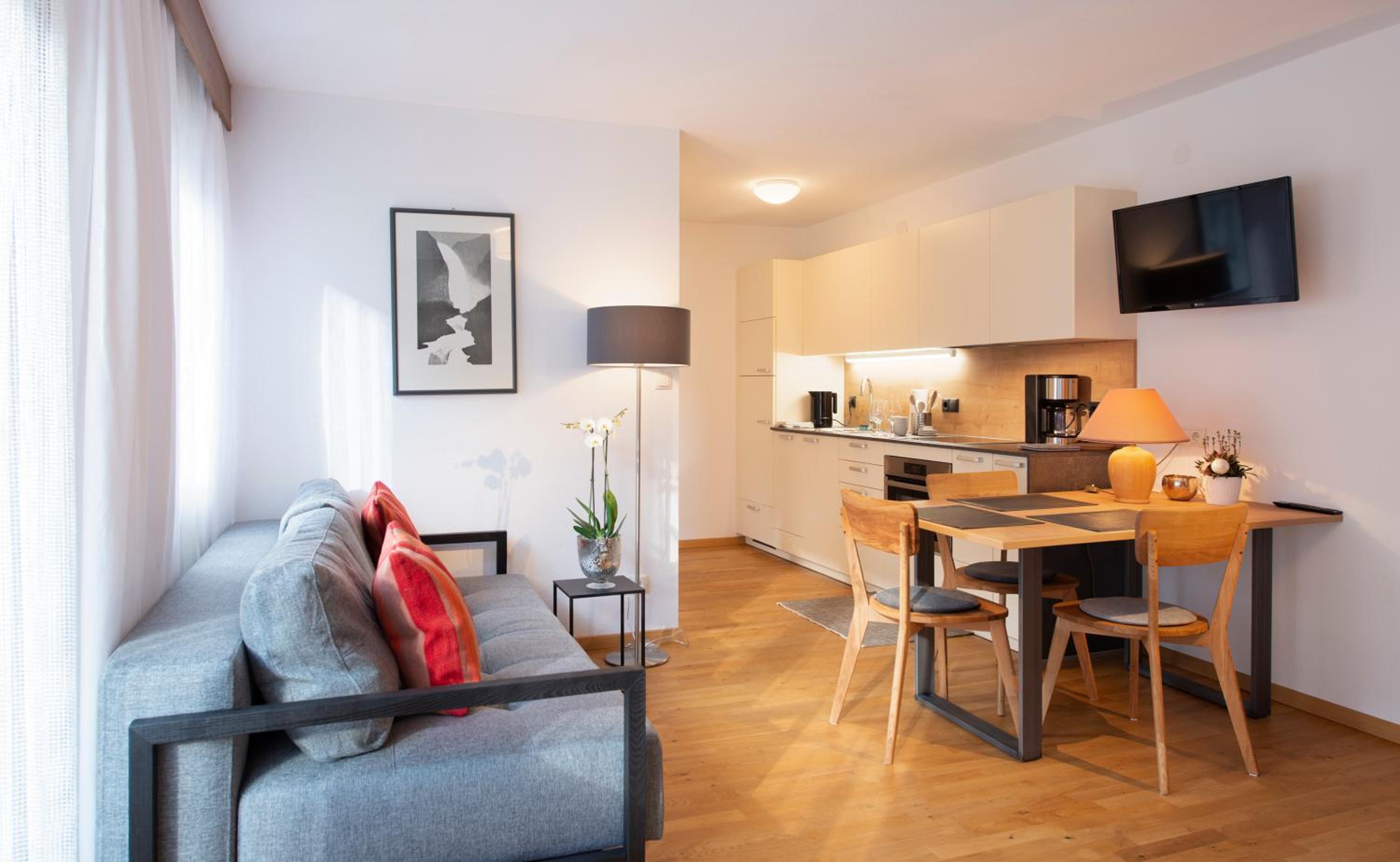 Studio Apartment photo 2