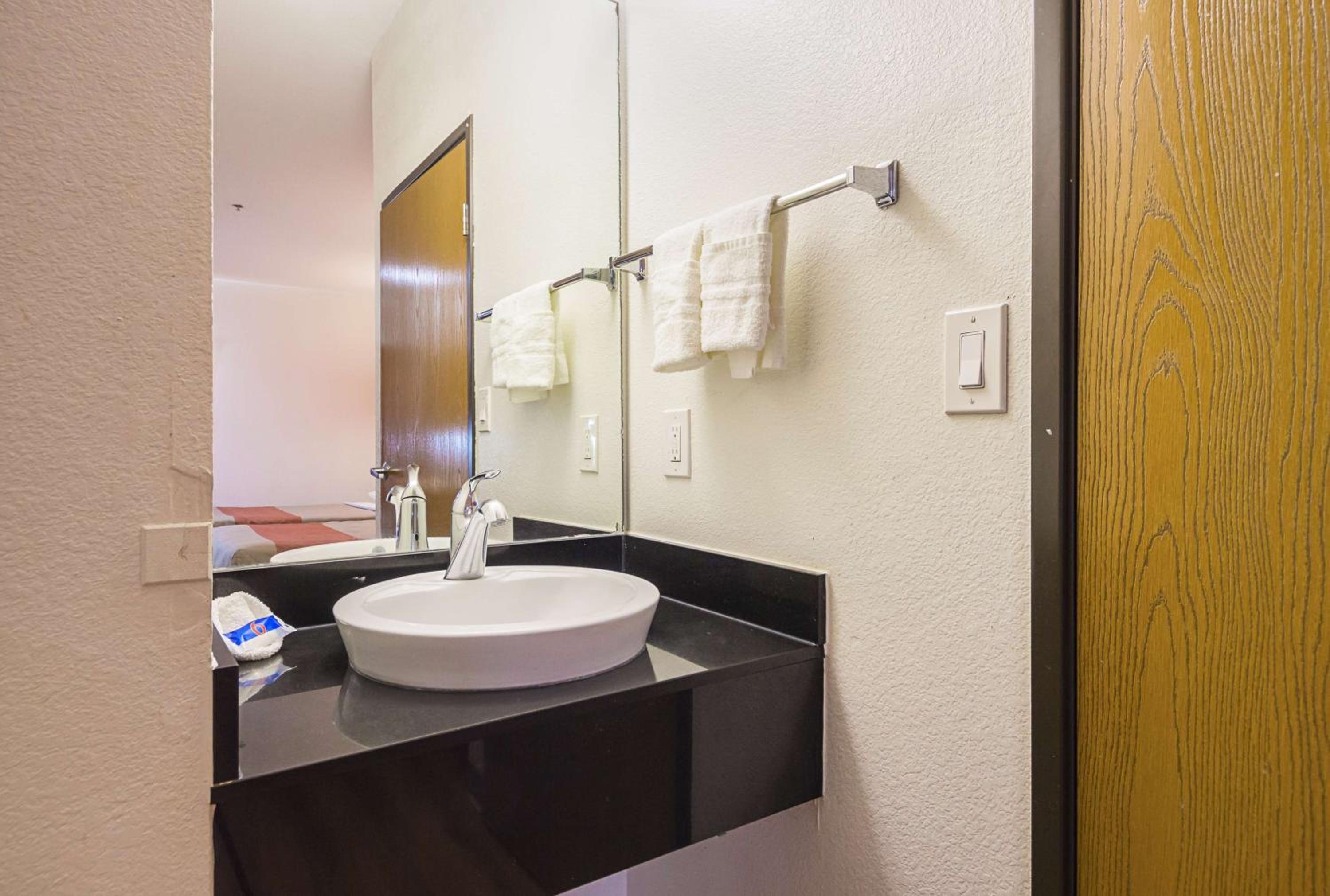 Motel 6 Dallas – Irving DFW Airport South, 사진 7