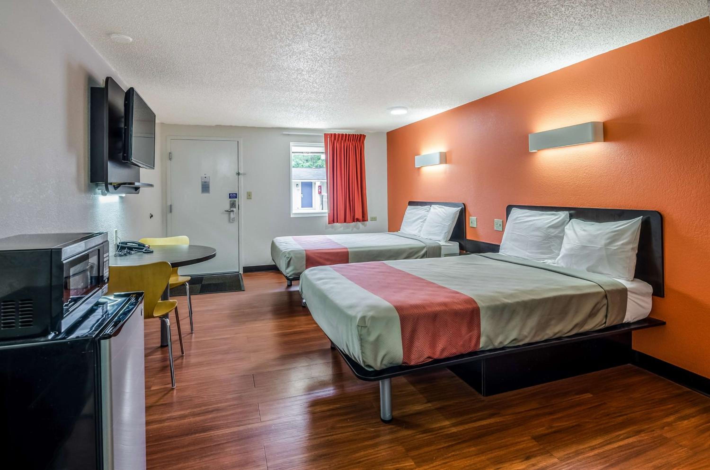 Deluxe Quadruple Room - Non-Smoking photo 1