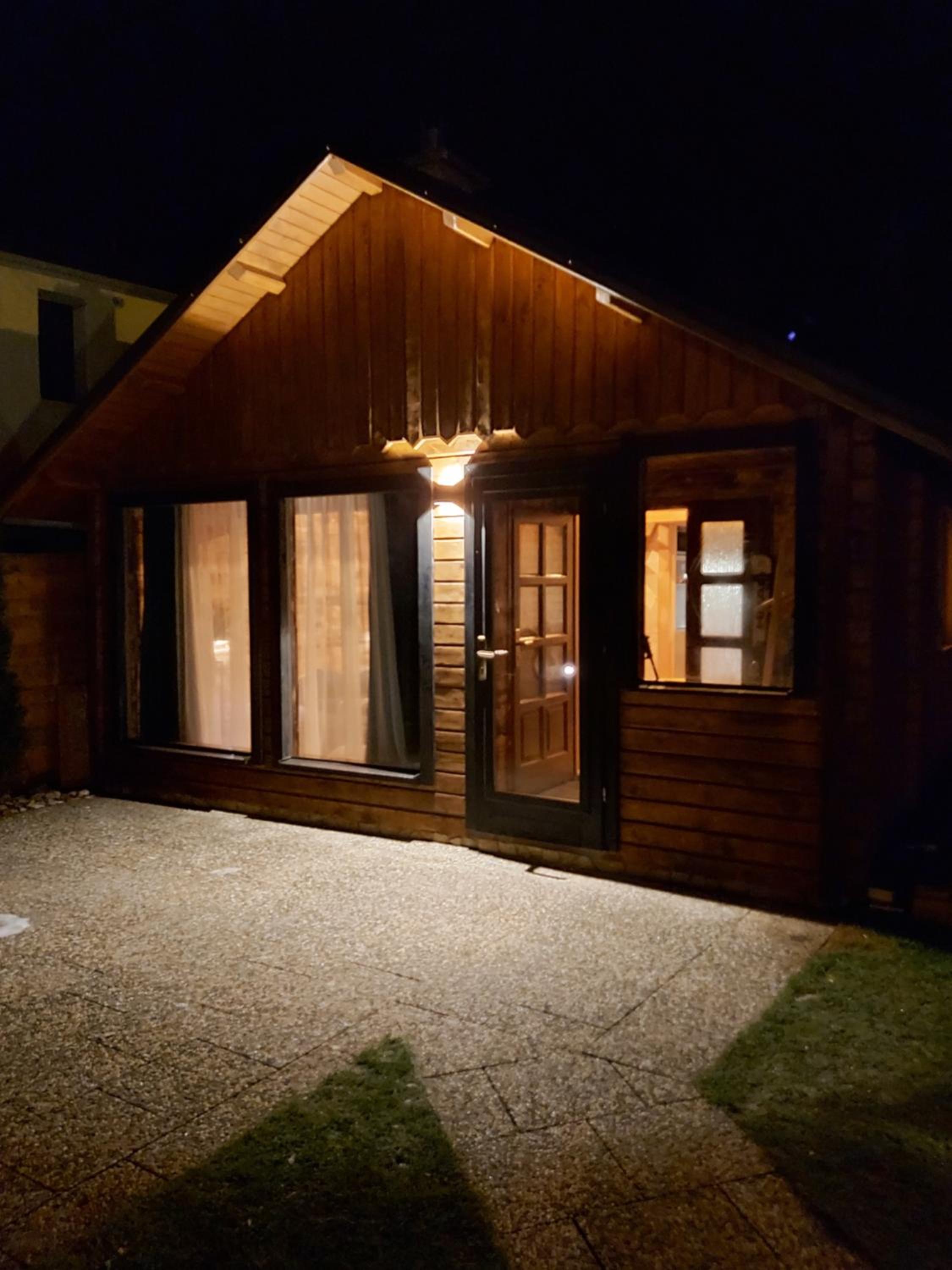 Bungalow with Garden View photo 2