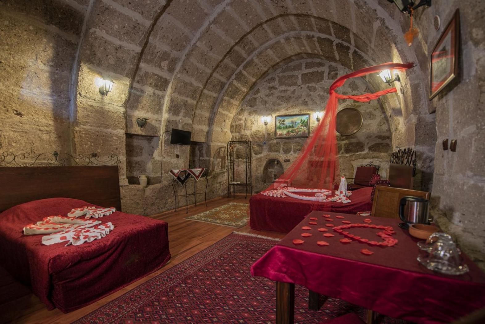 Triple Cave Room - Photo 38
