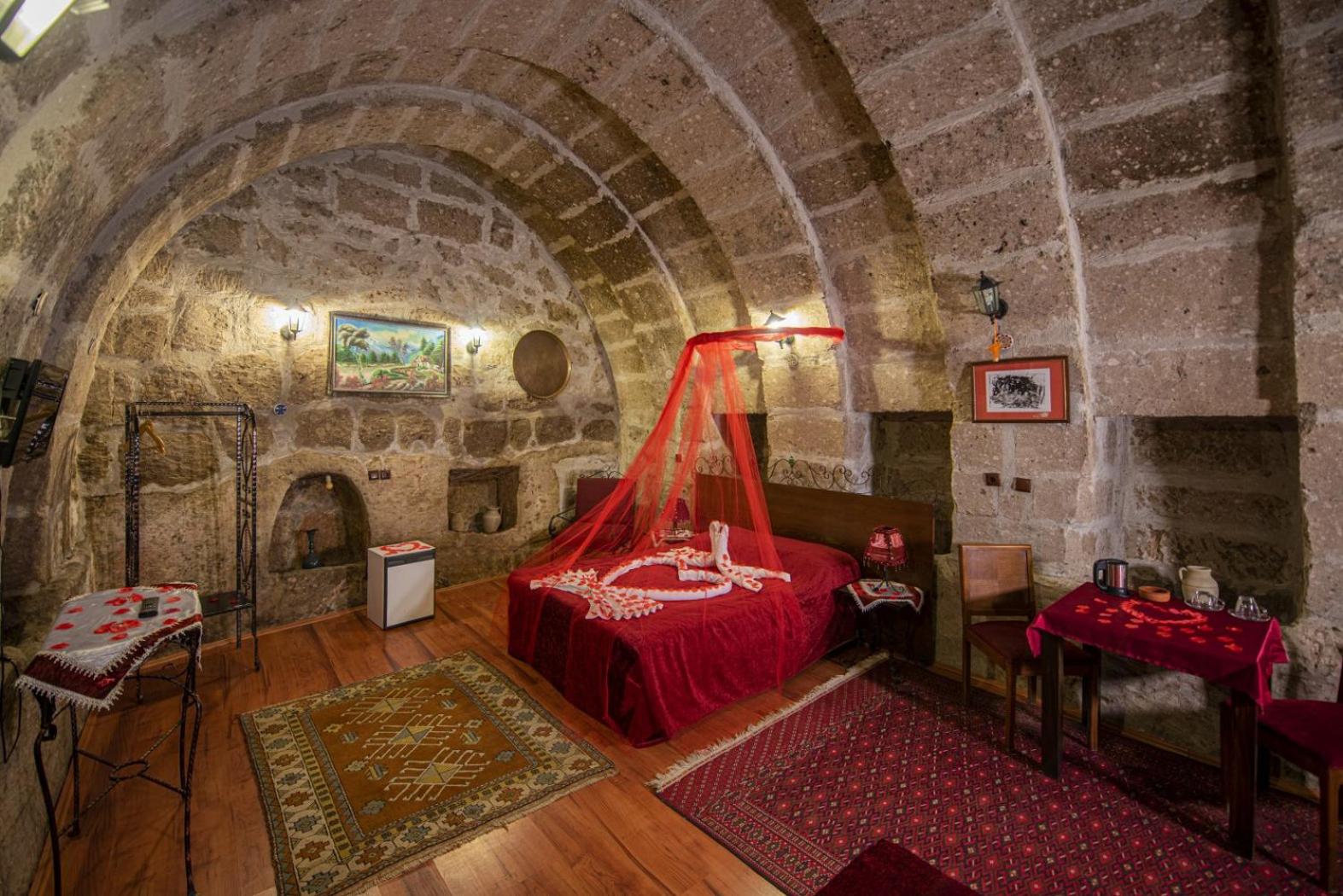 Triple Cave Room - Photo 37