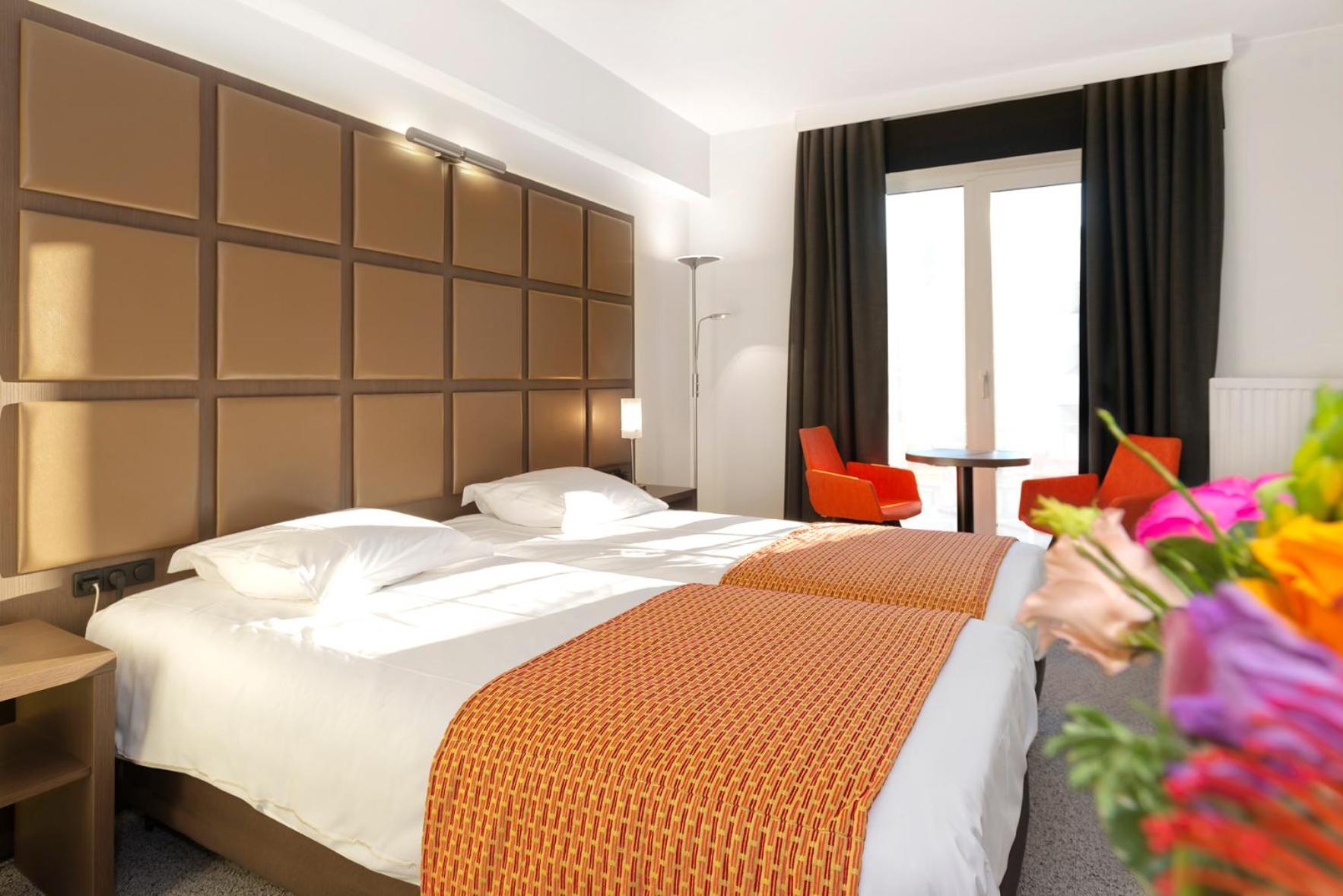 Standard Double Room with Bath or Shower photo 1