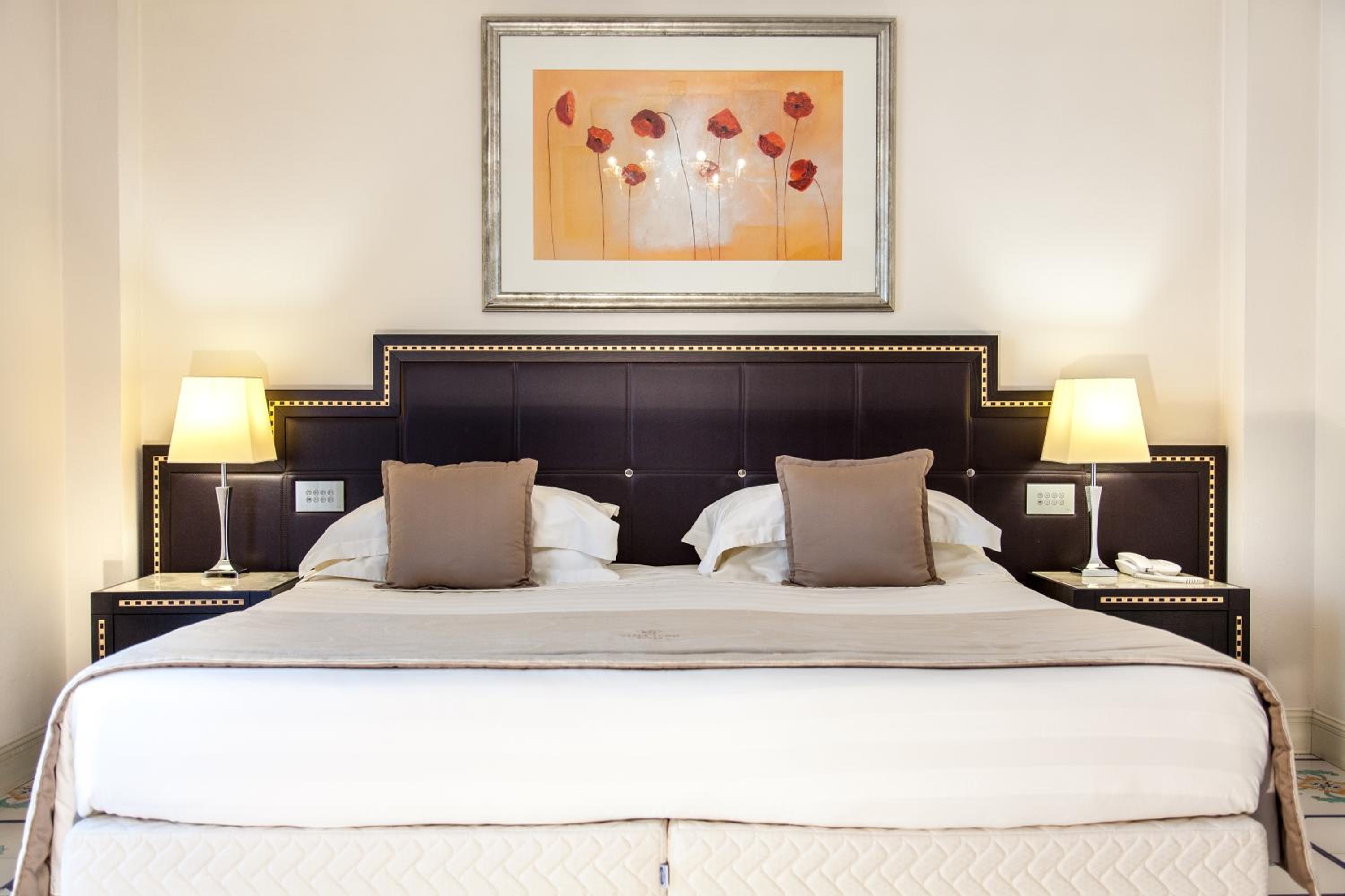 Deluxe Double or Twin Room with Sea View - Photo 6