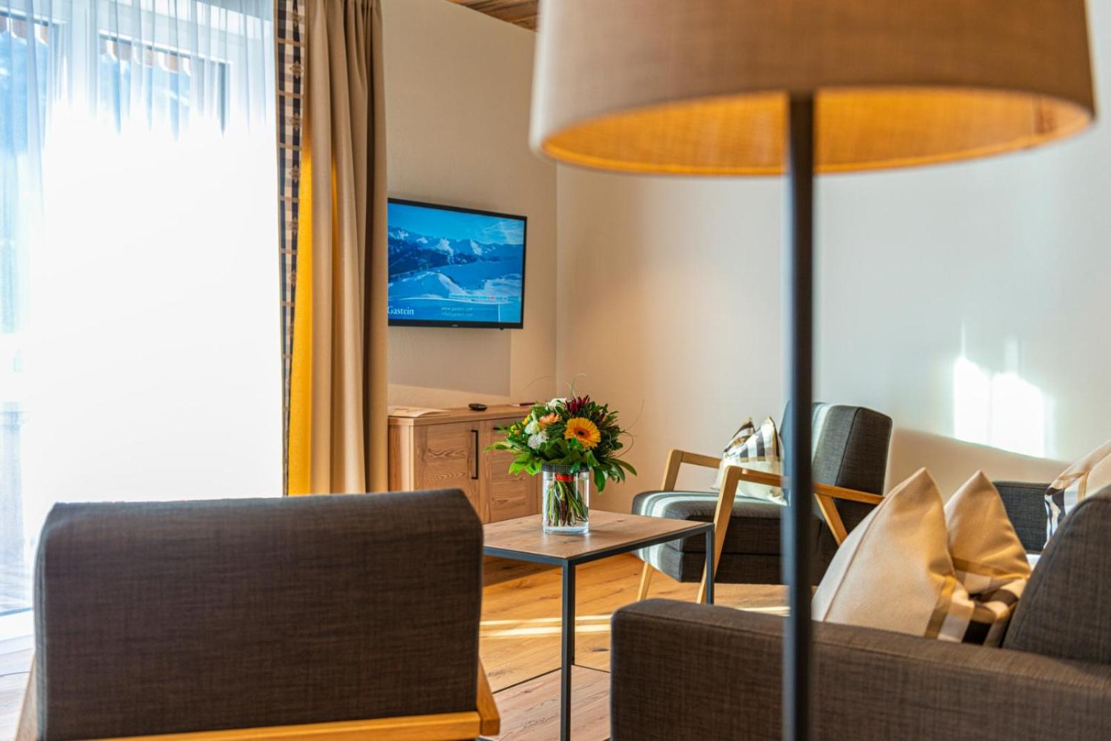 Two-Bedroom Apartment - Free access to Alpentherme