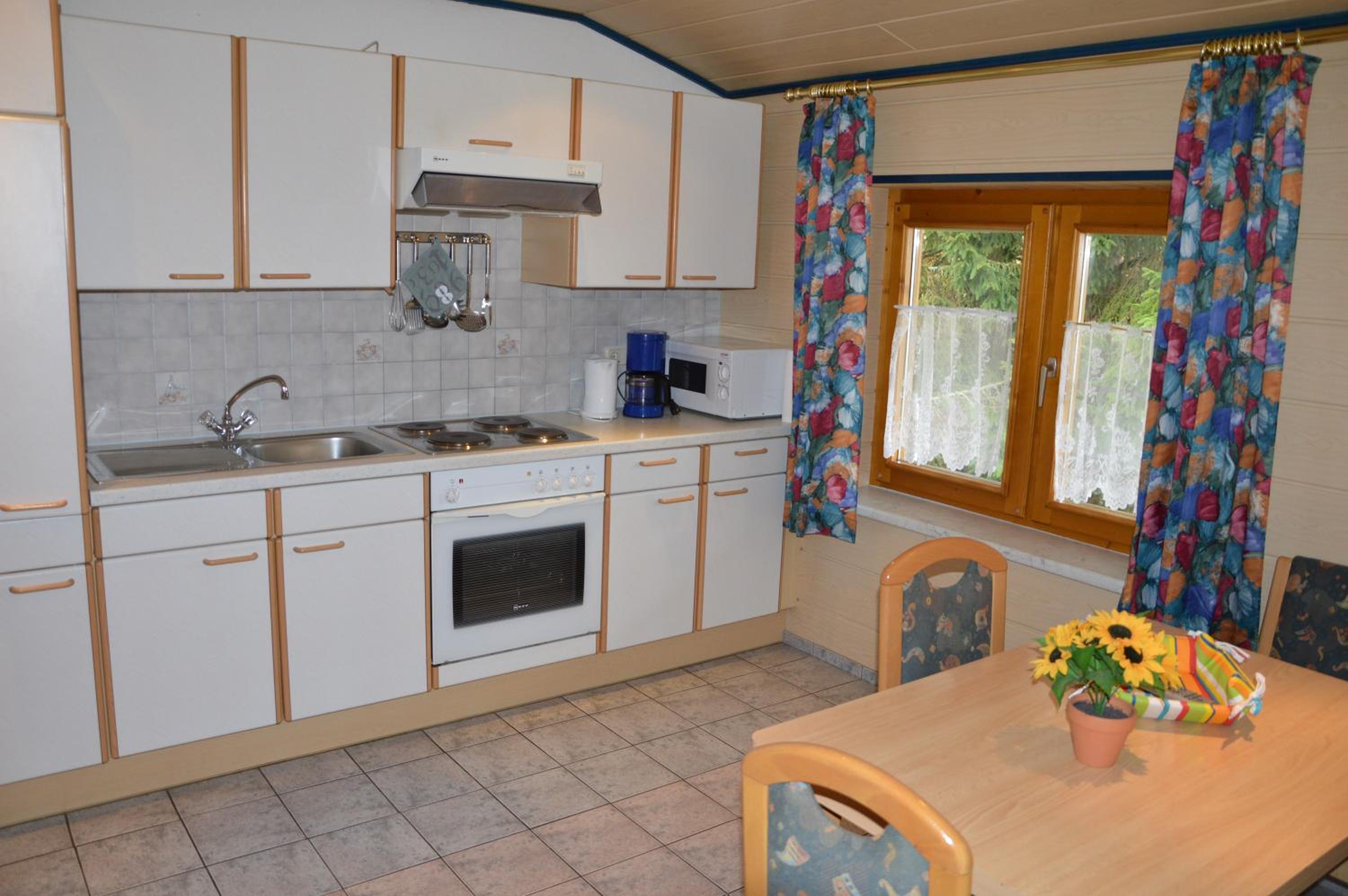 Two-Bedroom Apartment with Balcony photo 2