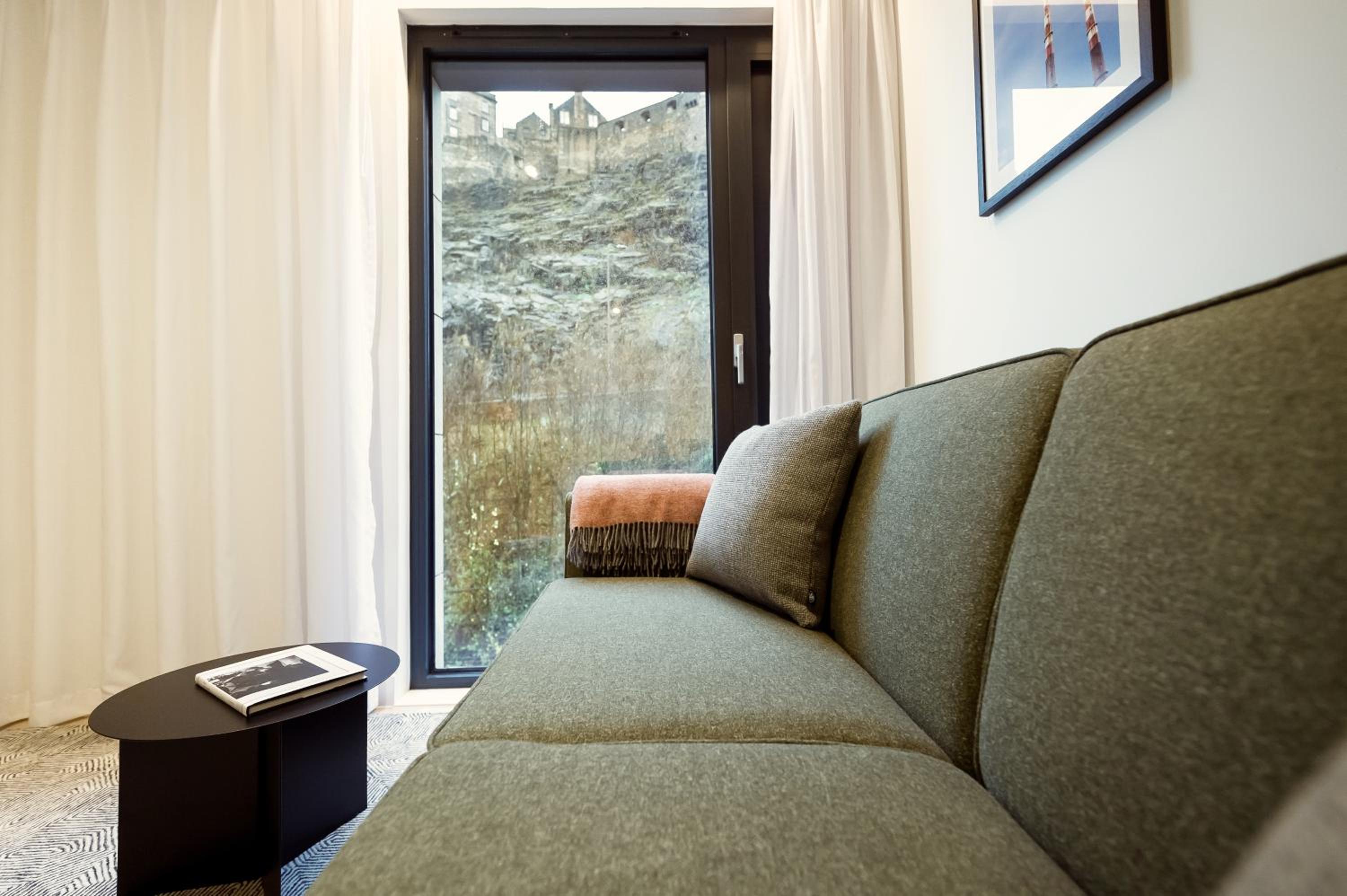 One Double Bed Apartment with Castle View