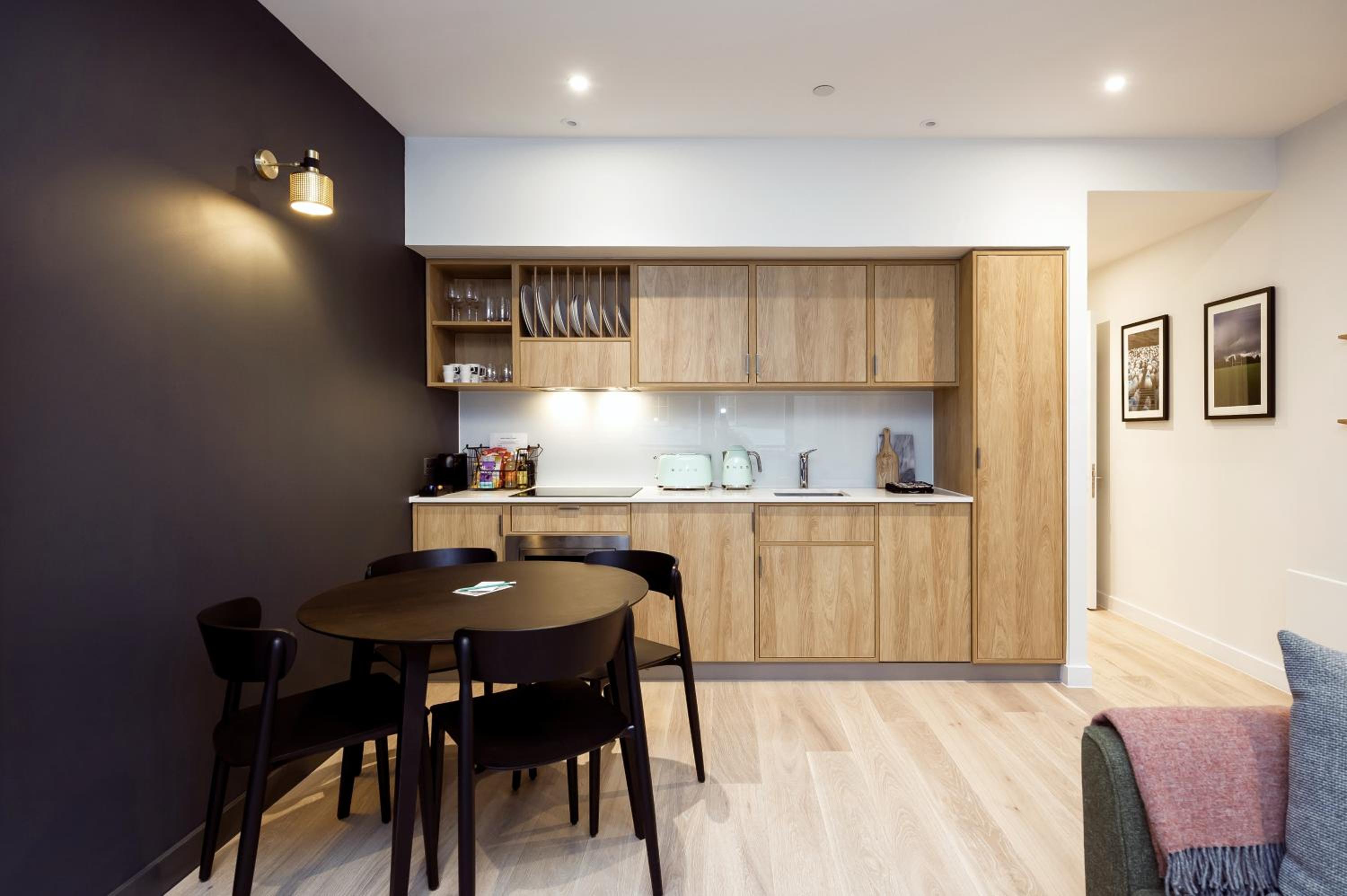 One Twin Bedroom Apartment - Photo 13