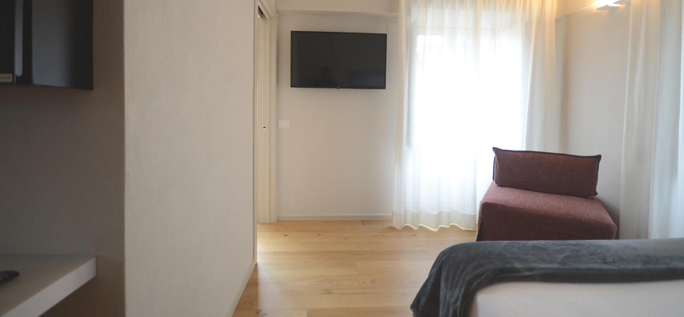 Junior Suite - Photo 12