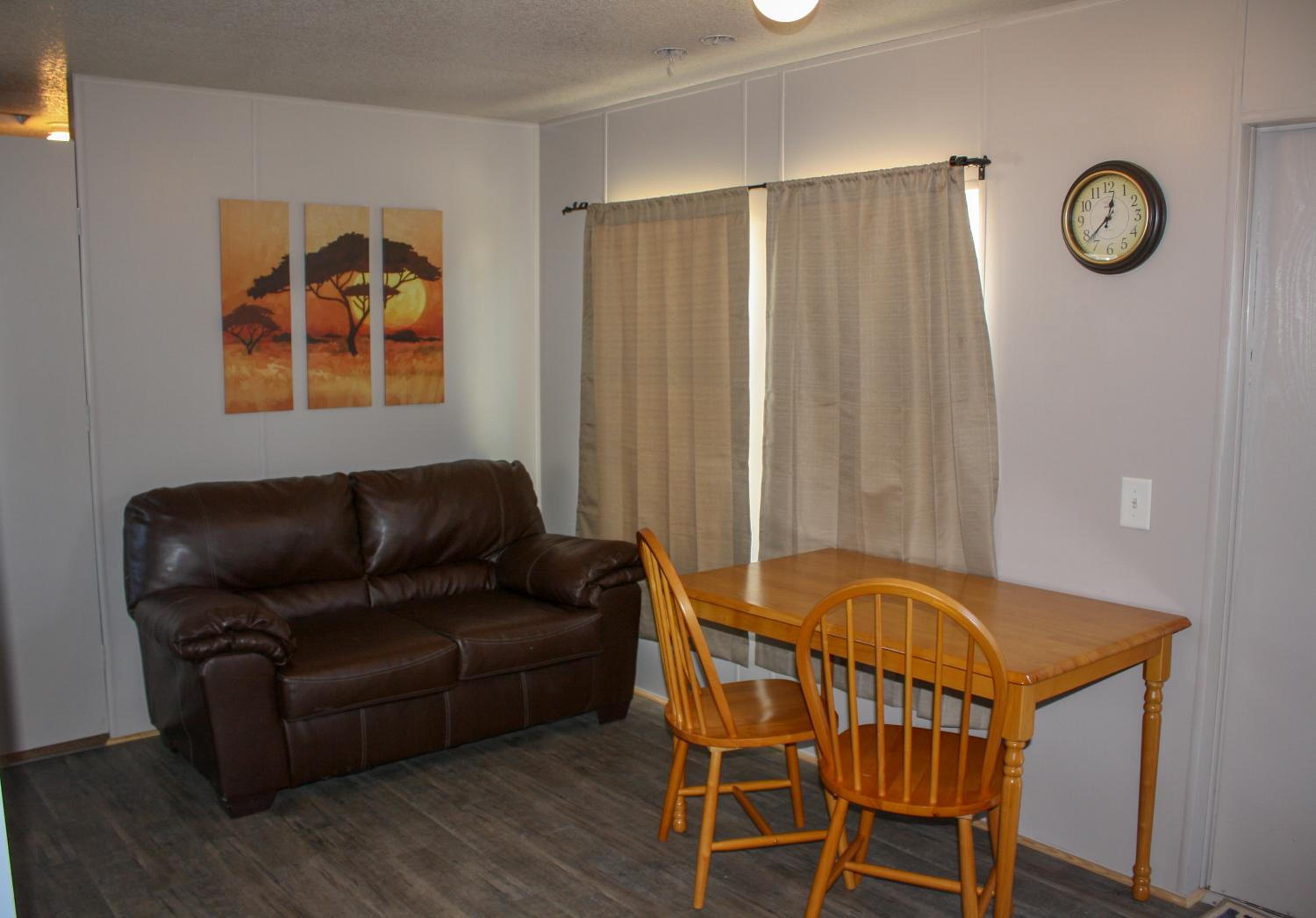 Two-Bedroom Suite photo 3